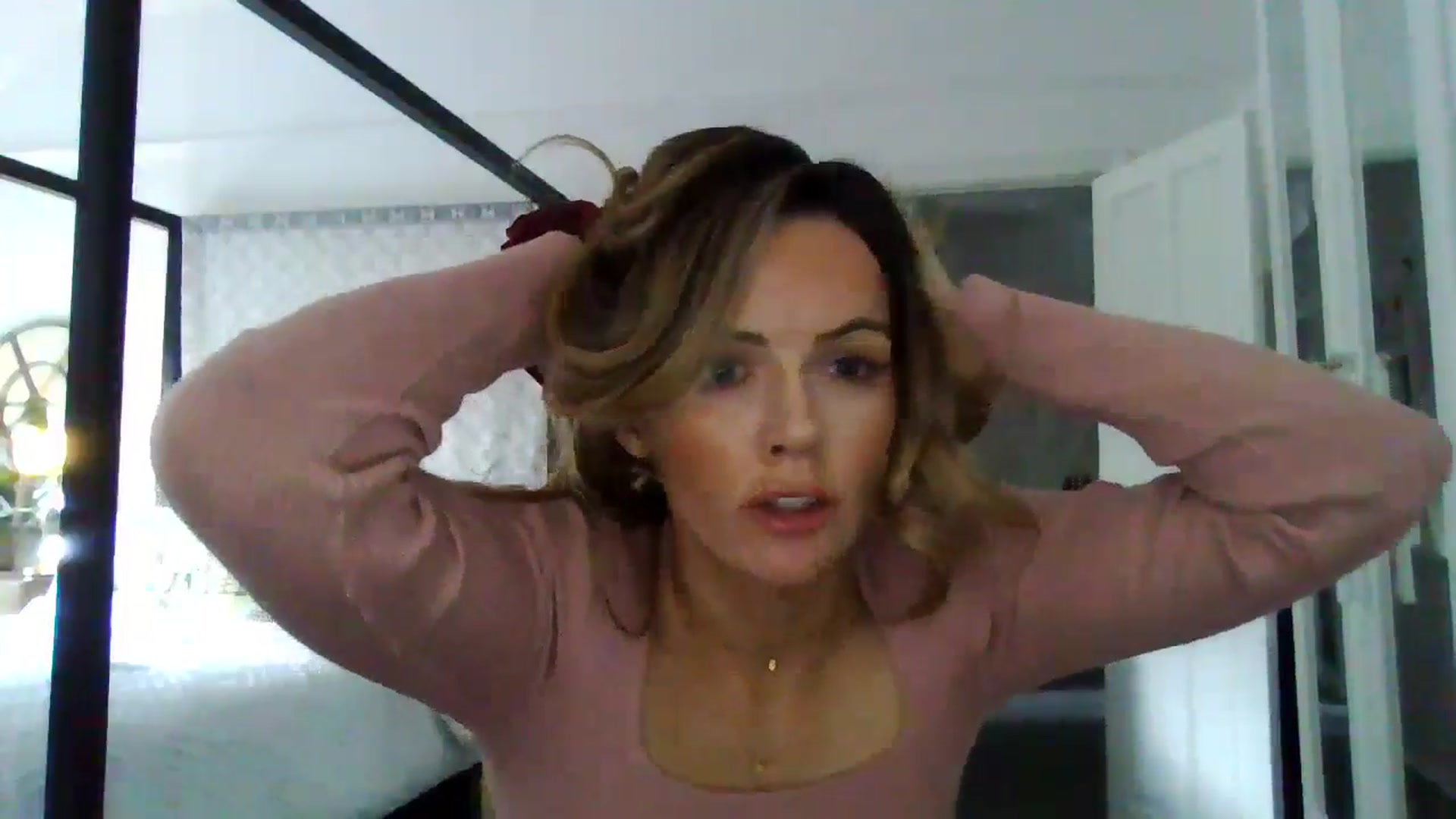 Gallery image thumbnail from Courtney's myfreecams stream on, 05/07/2024, 15:07 image 11 of 20