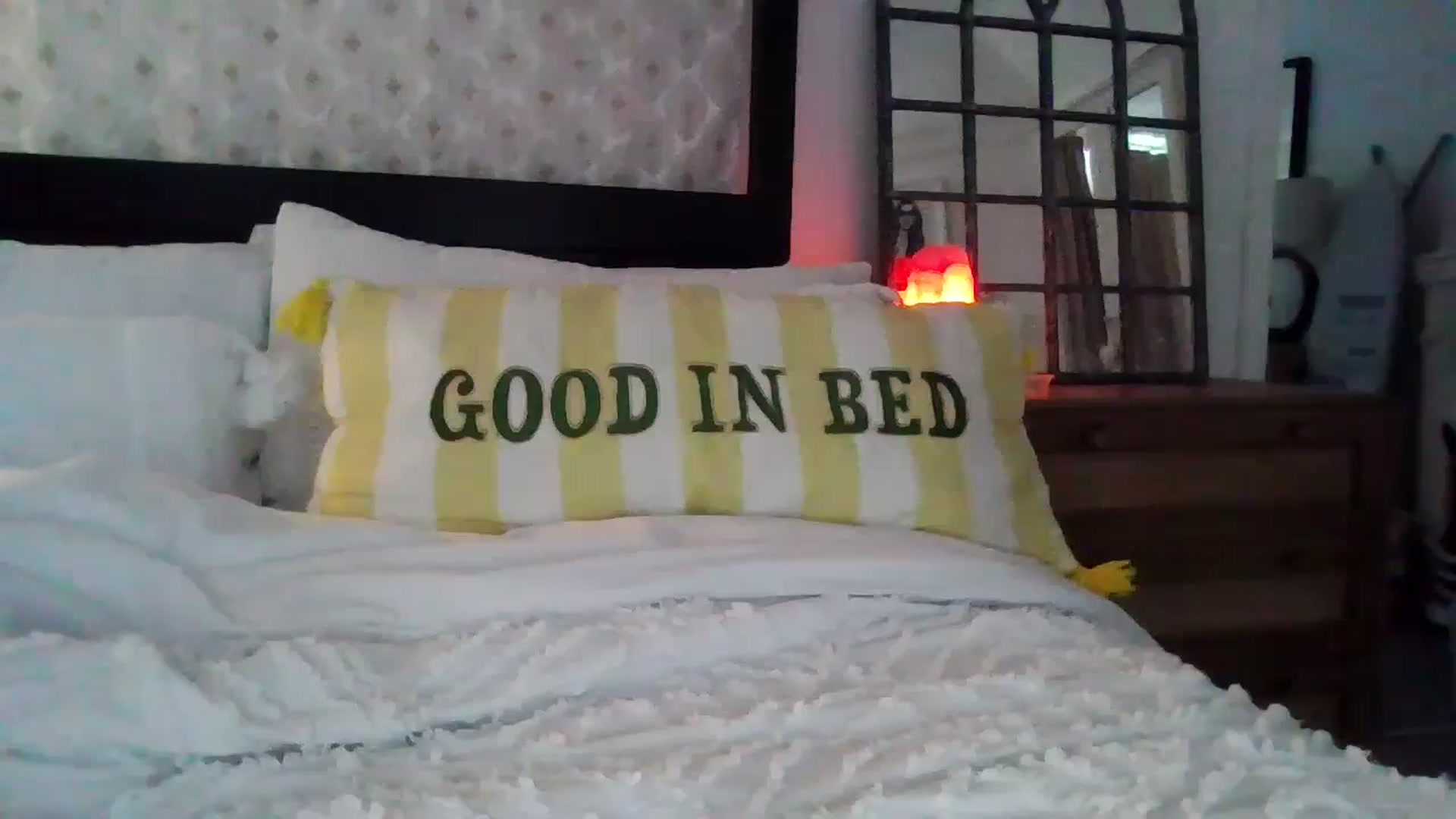 Gallery image thumbnail from Courtney's myfreecams stream on, 05/07/2024, 16:35 image 18 of 20