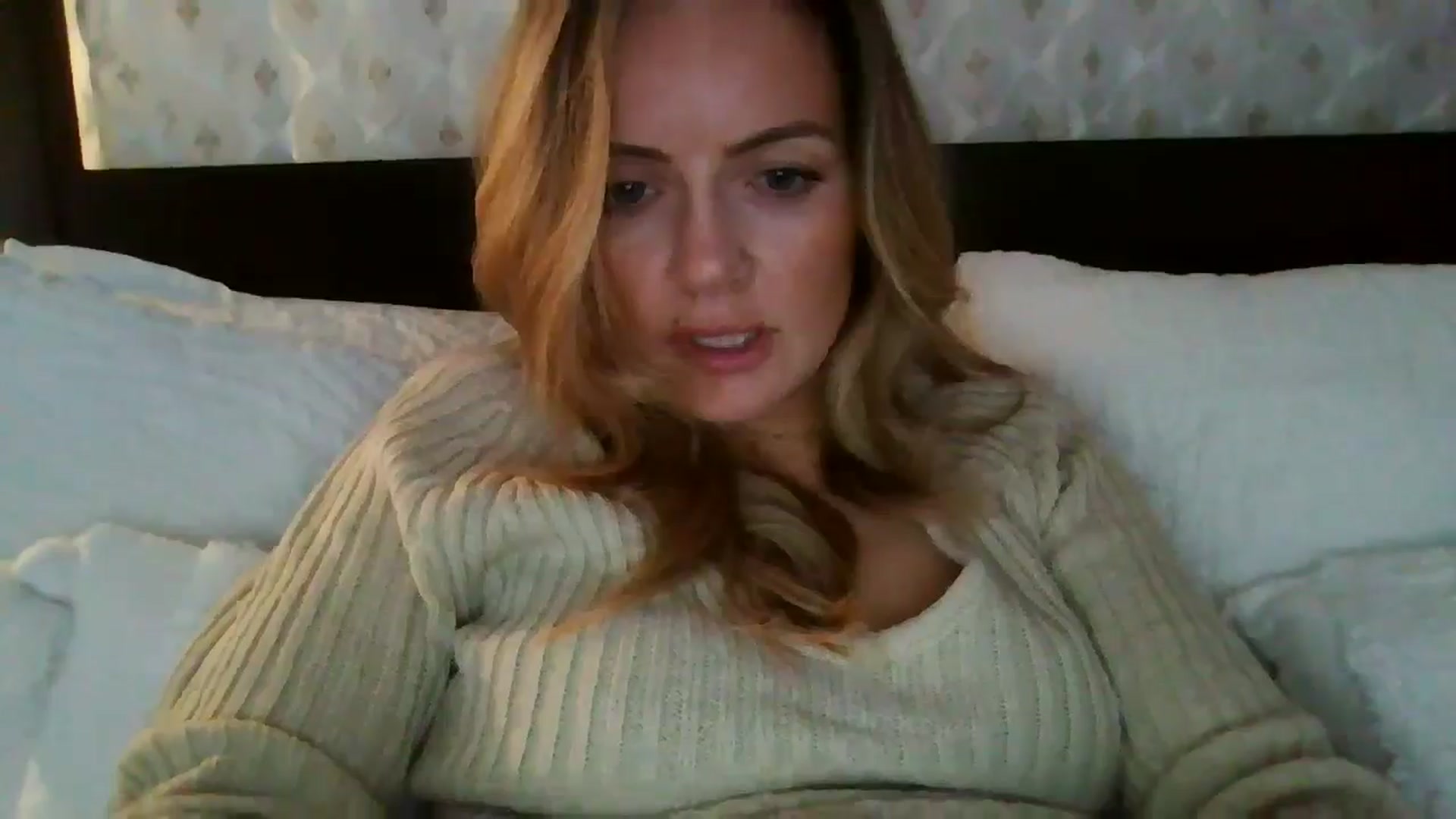 Gallery image thumbnail from Courtney's myfreecams stream on, 05/07/2024, 16:35 image 9 of 20