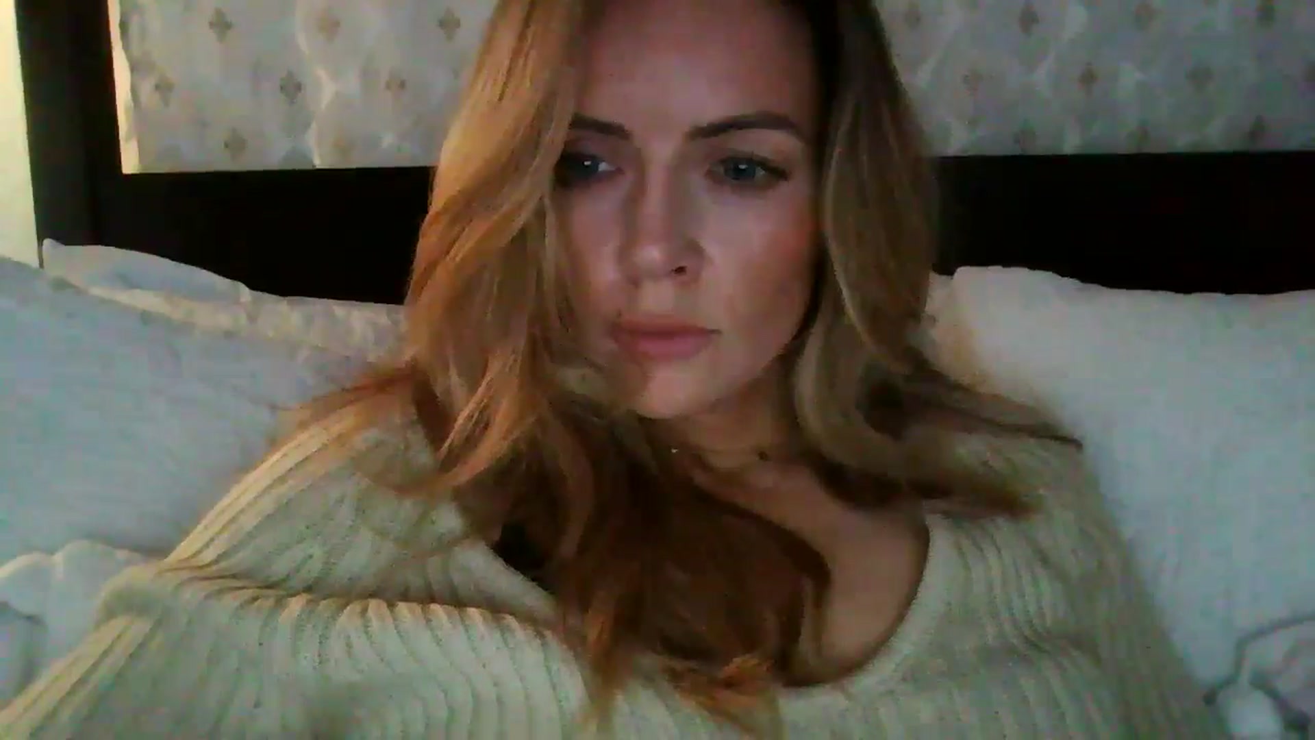 Gallery image thumbnail from Courtney's myfreecams stream on, 05/07/2024, 16:35 image 2 of 20