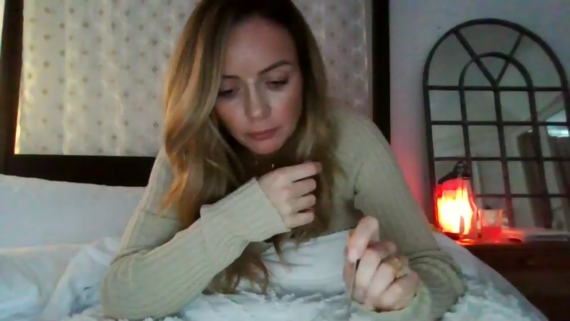 Gallery image thumbnail from Courtney's myfreecams stream on, 05/07/2024, 17:19 image 2 of 20