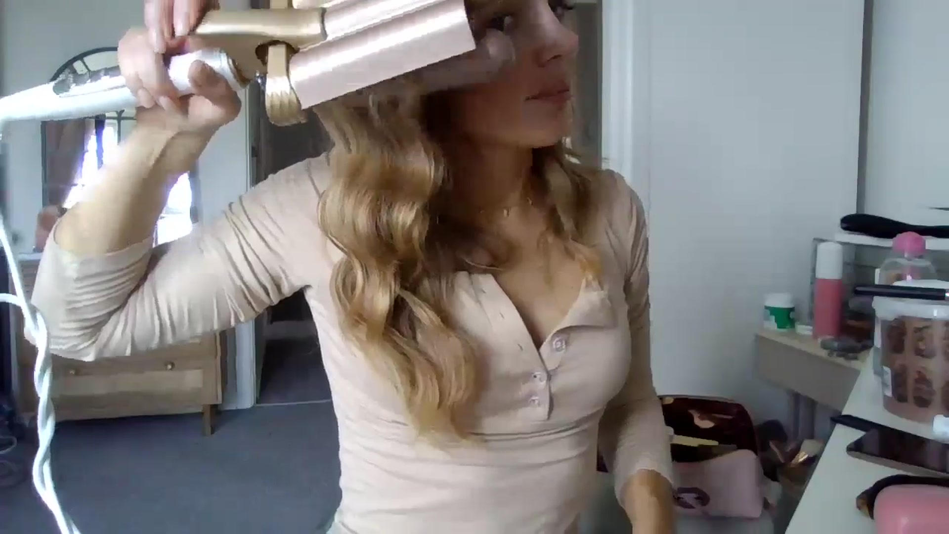Gallery image thumbnail from Courtney's myfreecams stream on, 05/09/2024, 10:56 image 11 of 20