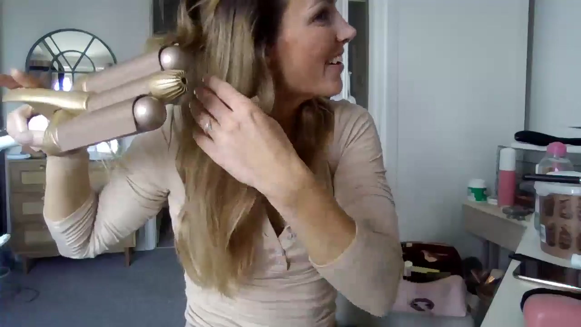 Gallery image thumbnail from Courtney's myfreecams stream on, 05/09/2024, 10:56 image 7 of 20