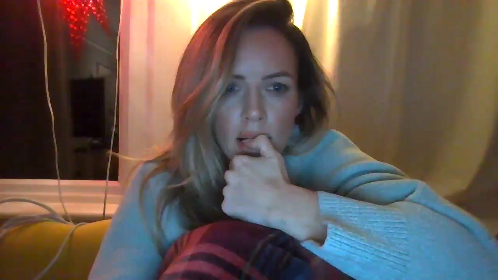 Gallery image thumbnail from Courtney's myfreecams stream on, 05/13/2024, 23:06 image 17 of 20