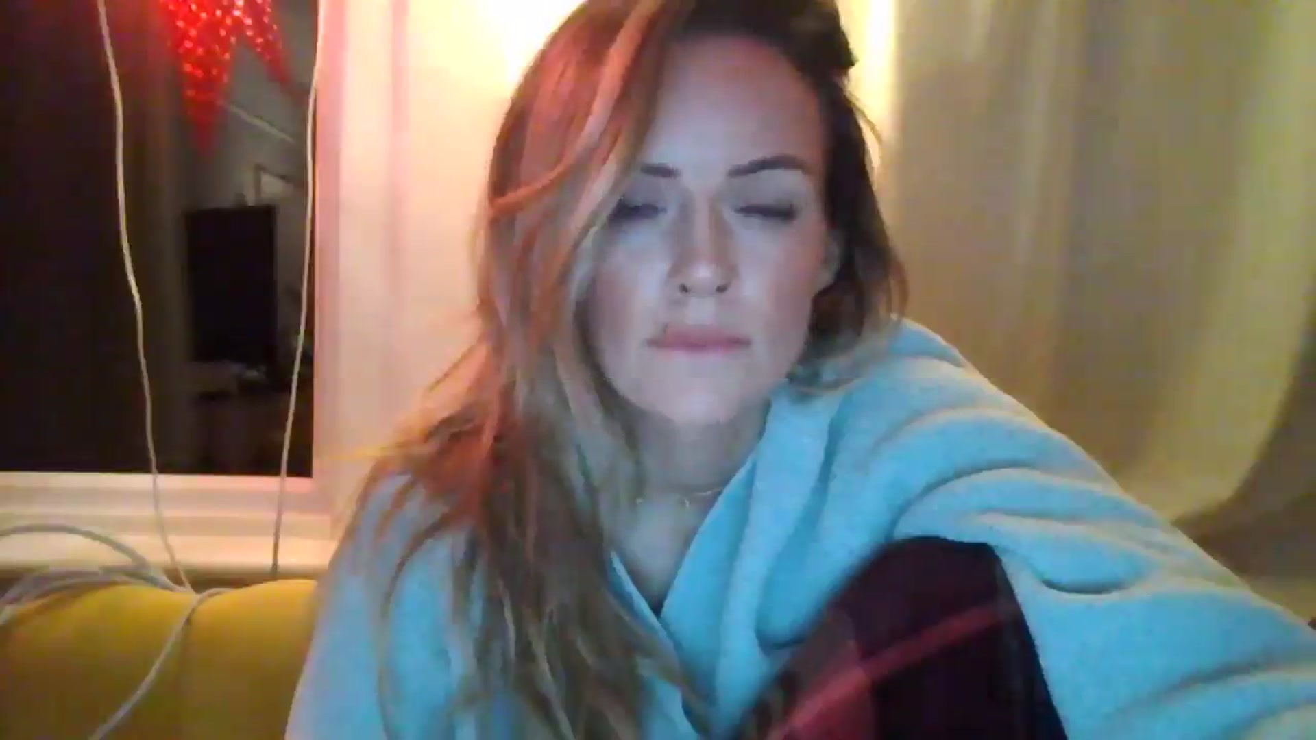 Gallery image thumbnail from Courtney's myfreecams stream on, 05/13/2024, 23:06 image 9 of 20