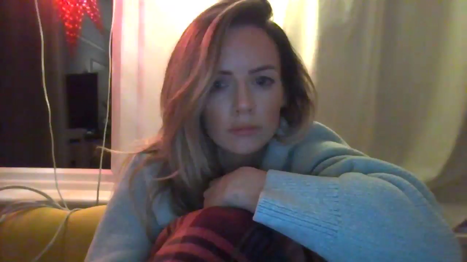 Gallery image thumbnail from Courtney's myfreecams stream on, 05/13/2024, 23:06 image 13 of 20