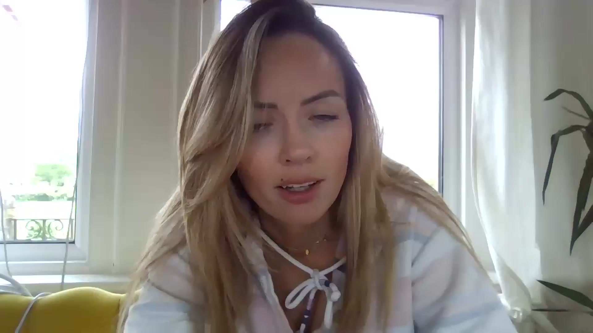 Gallery image thumbnail from Courtney's myfreecams stream on, 05/14/2024, 16:24 image 1 of 20