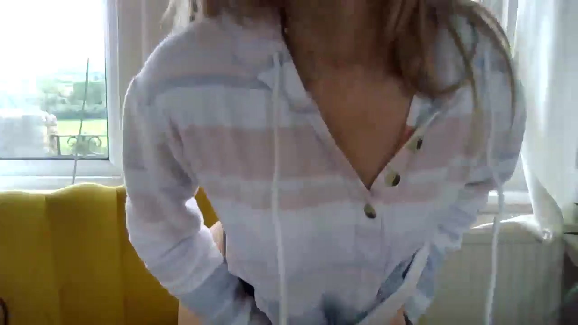 Gallery image thumbnail from Courtney's myfreecams stream on, 05/14/2024, 16:24 image 13 of 20