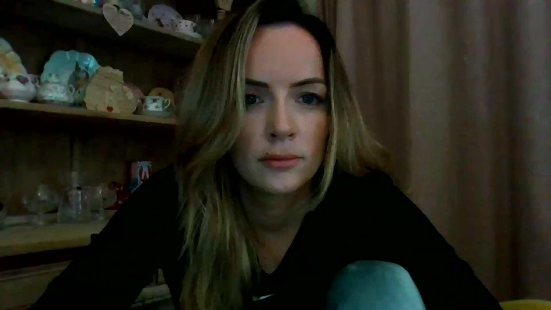 Gallery image thumbnail from Courtney's myfreecams stream on, 05/31/2024, 09:50 image 17 of 20