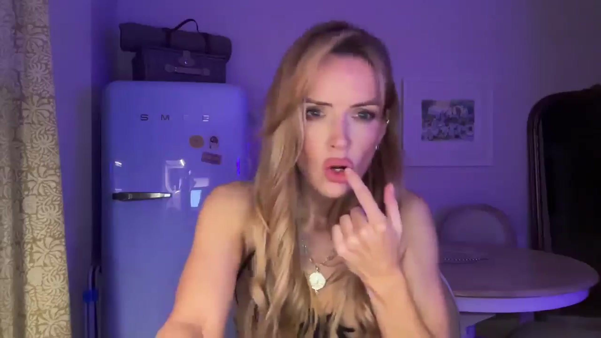 Gallery image thumbnail from Courtney's myfreecams stream on, 06/10/2025, 23:11 image 14 of 20
