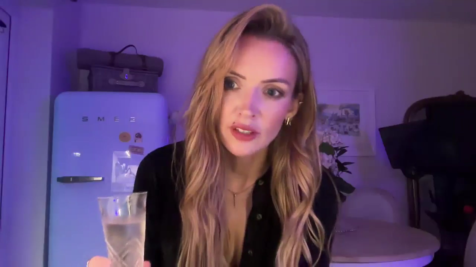 Gallery image thumbnail from Courtney's myfreecams stream on, 06/13/2025, 23:22 image 4 of 20