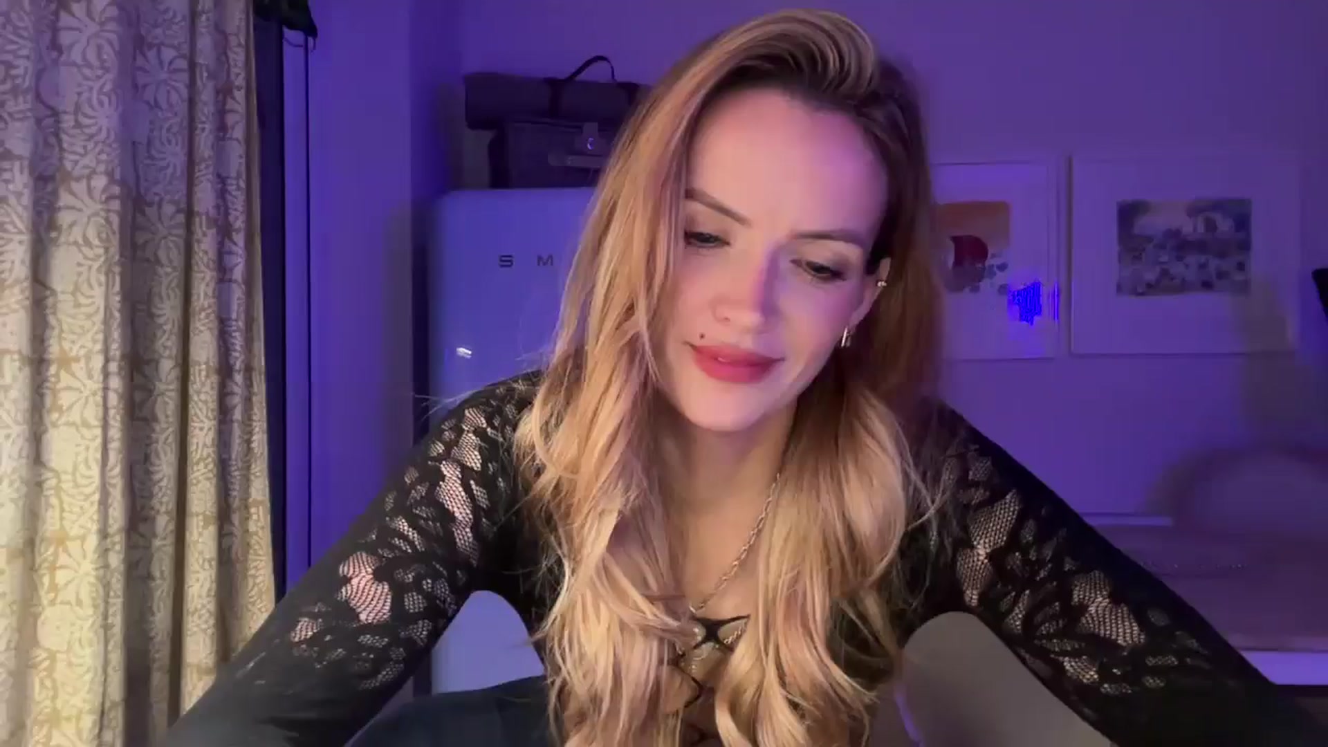 Gallery image thumbnail from Courtney's myfreecams stream on, 06/17/2025, 23:13 image 9 of 20