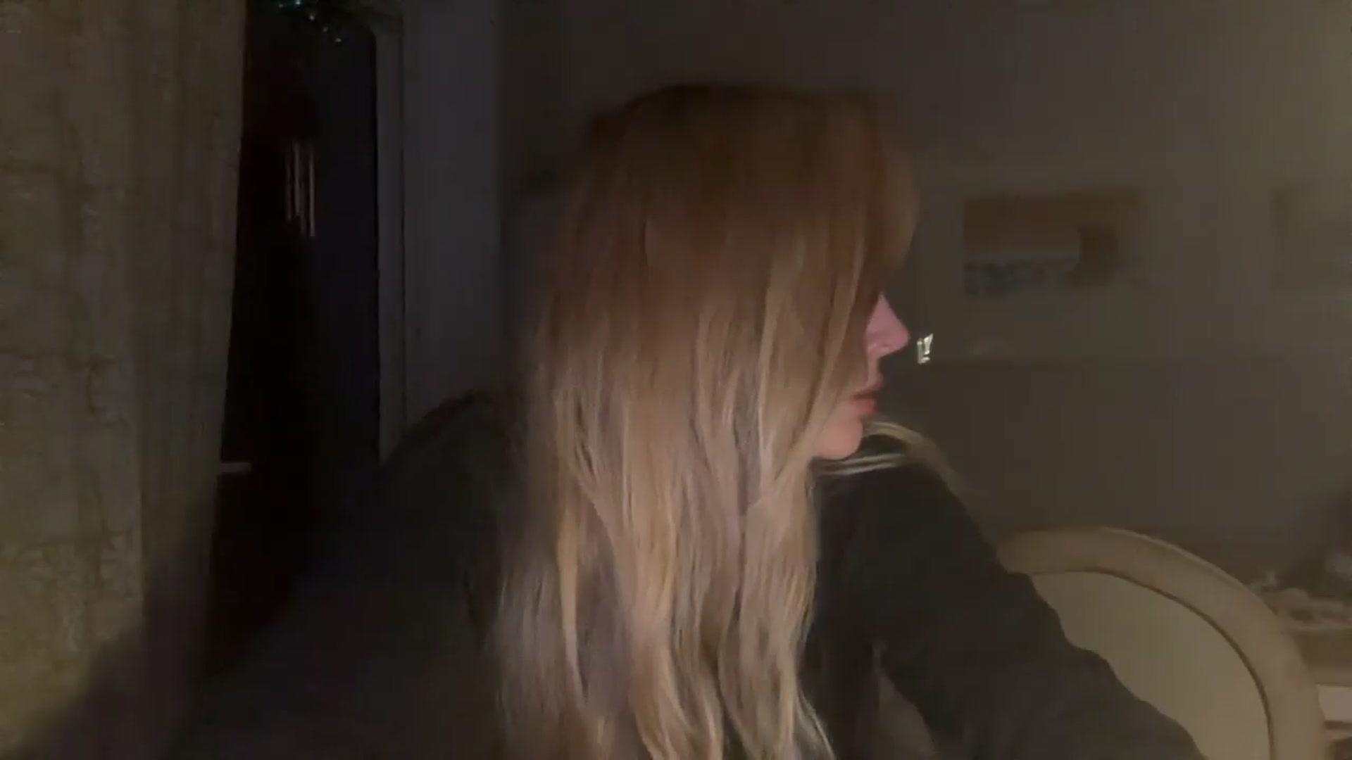 Gallery image thumbnail from Courtney's myfreecams stream on, 06/28/2025, 23:38 image 18 of 20