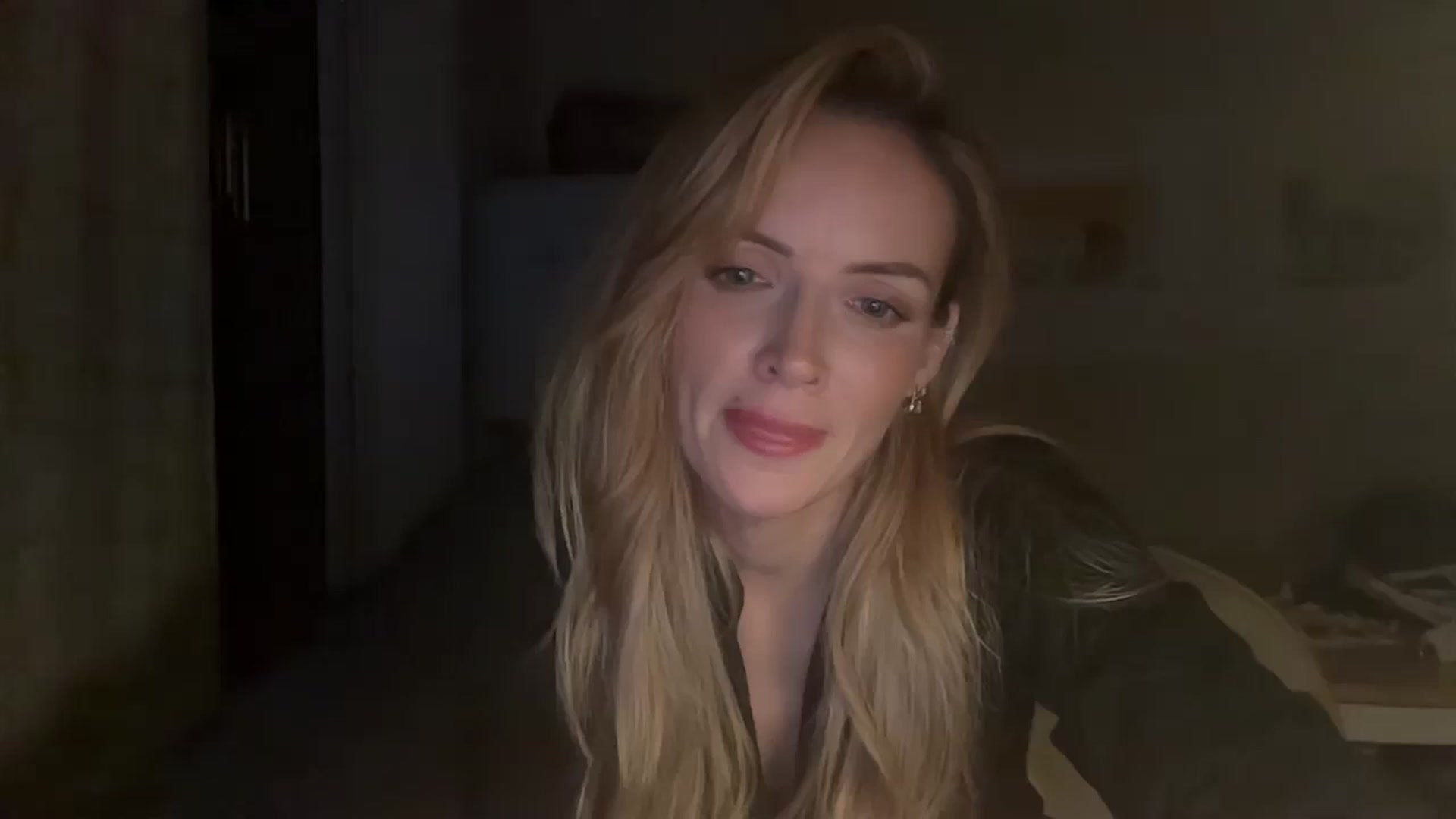 Gallery image thumbnail from Courtney's myfreecams stream on, 06/28/2025, 23:38 image 19 of 20