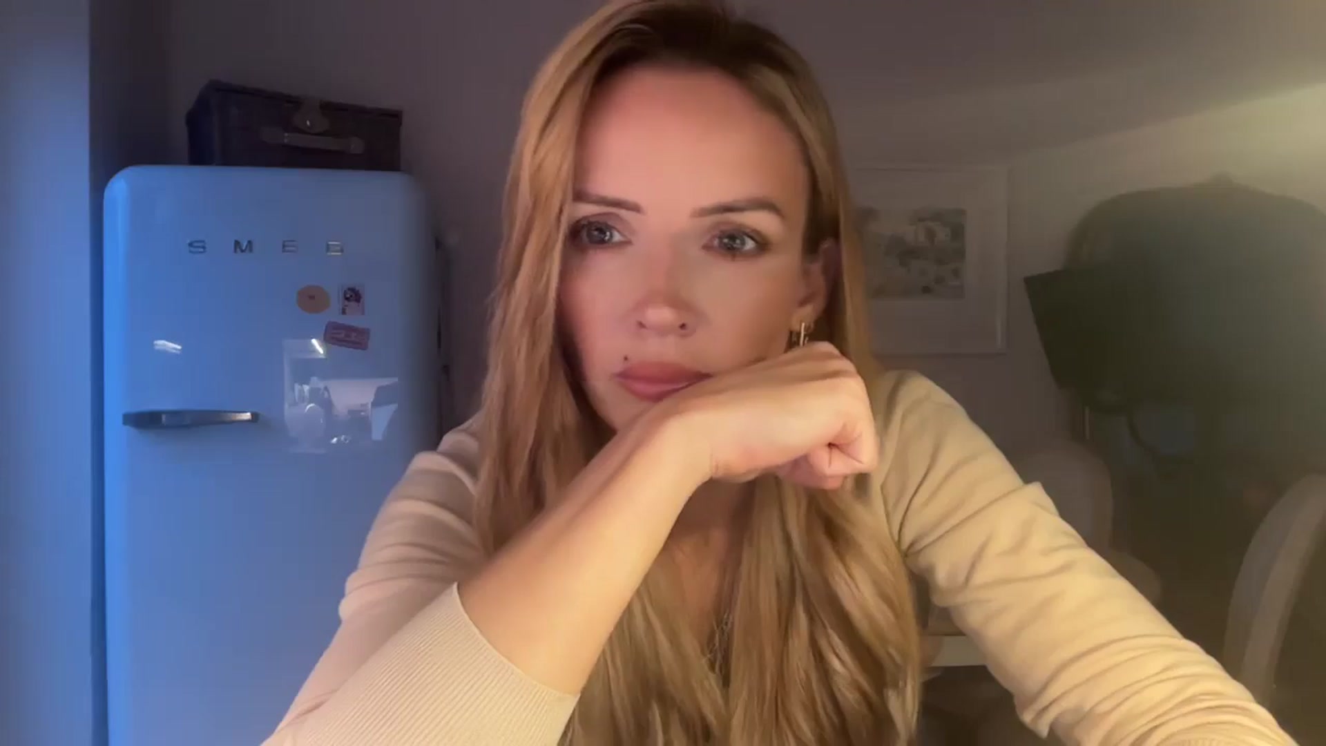 Gallery image thumbnail from Courtney's myfreecams stream on, 07/01/2025, 23:10 image 6 of 20