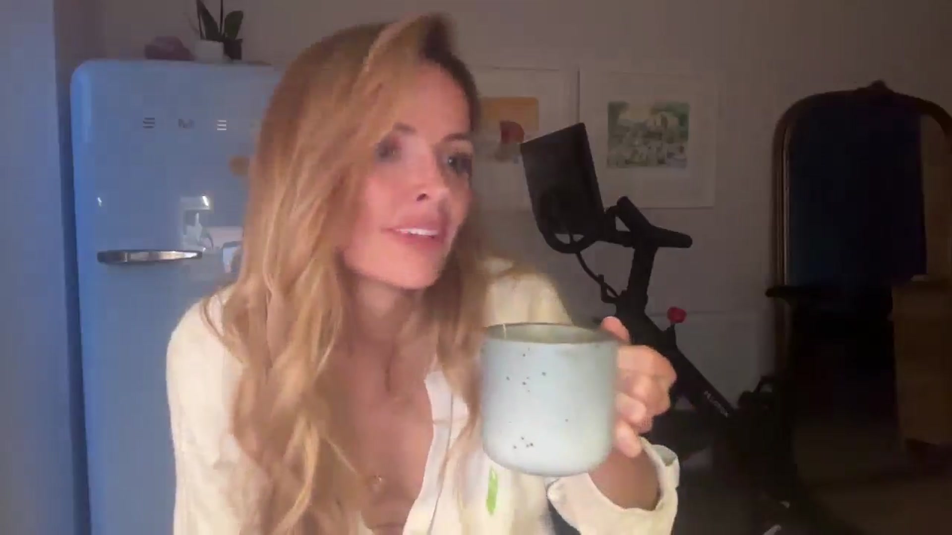 Gallery image thumbnail from Courtney's myfreecams stream on, 07/08/2025, 21:12 image 17 of 20
