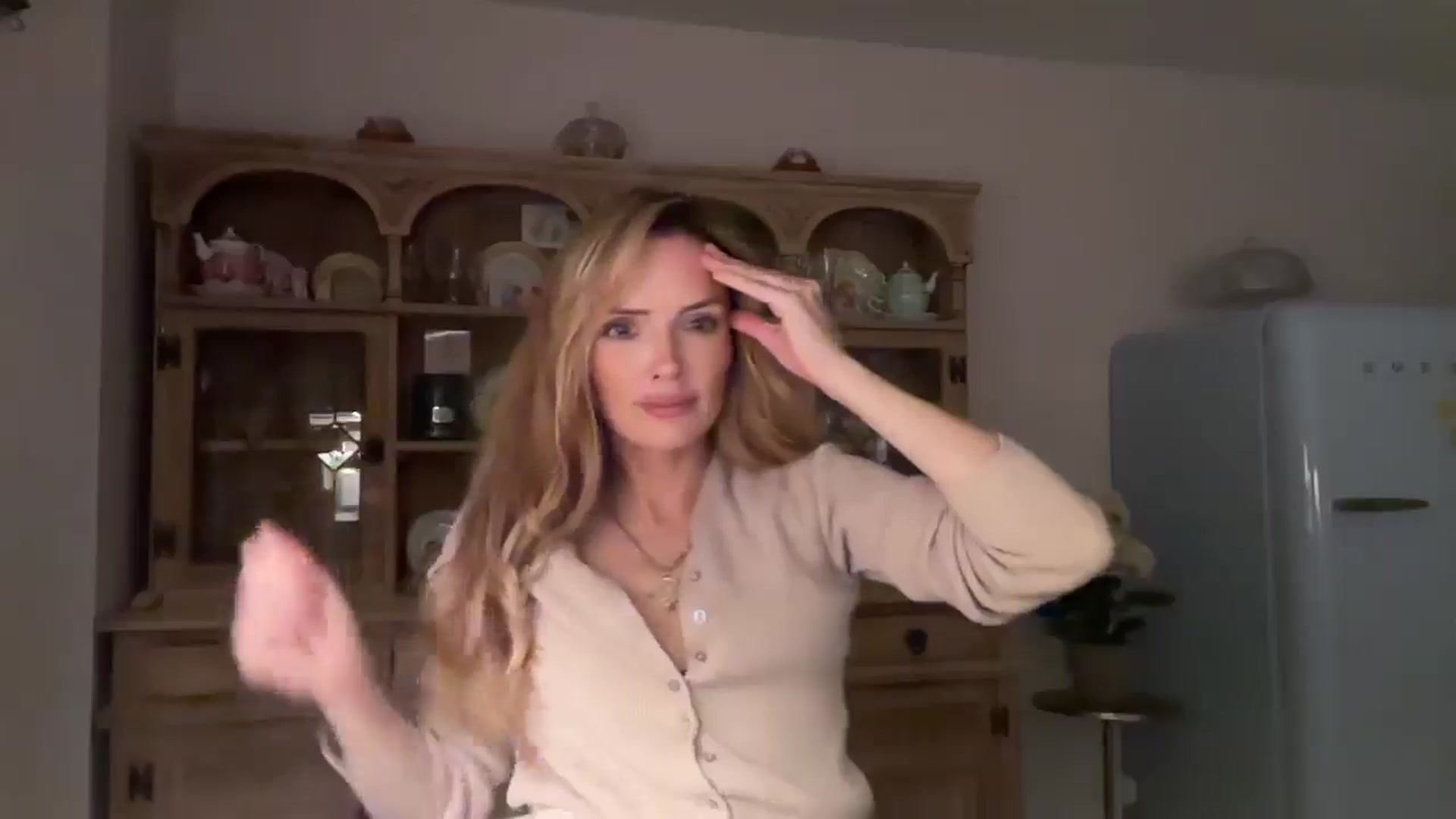 Gallery image thumbnail from Courtney's myfreecams stream on, 07/20/2025, 23:20 image 12 of 20