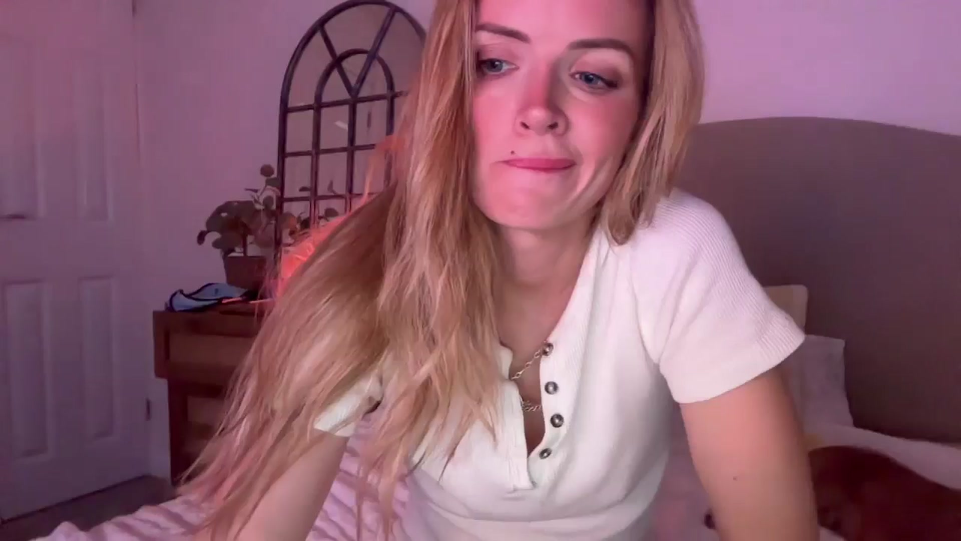Gallery image thumbnail from Courtney's myfreecams stream on, 07/21/2025, 22:27 image 14 of 20