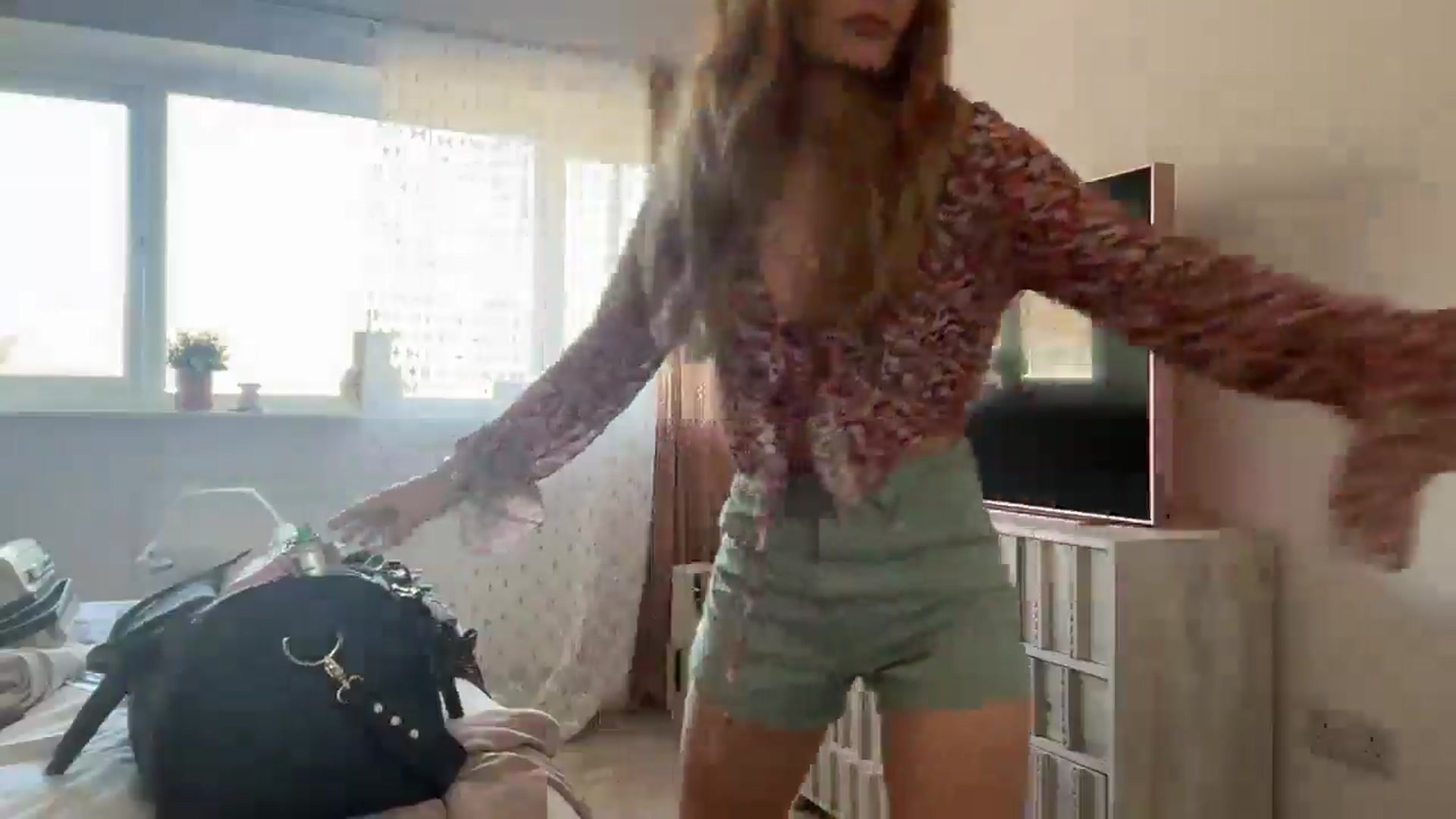 Gallery image thumbnail from Courtney's myfreecams stream on, 07/25/2025, 08:07 image 14 of 20