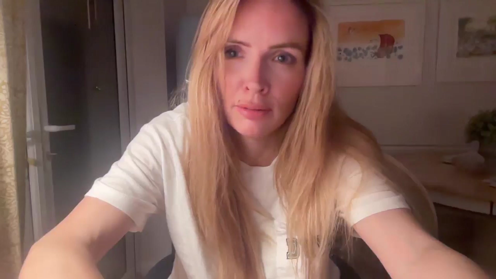 Gallery image thumbnail from Courtney's myfreecams stream on, 08/07/2025, 23:54 image 12 of 20