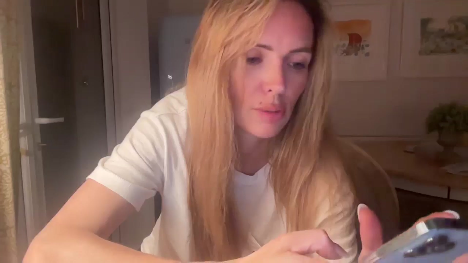 Gallery image thumbnail from Courtney's myfreecams stream on, 08/07/2025, 23:54 image 13 of 20