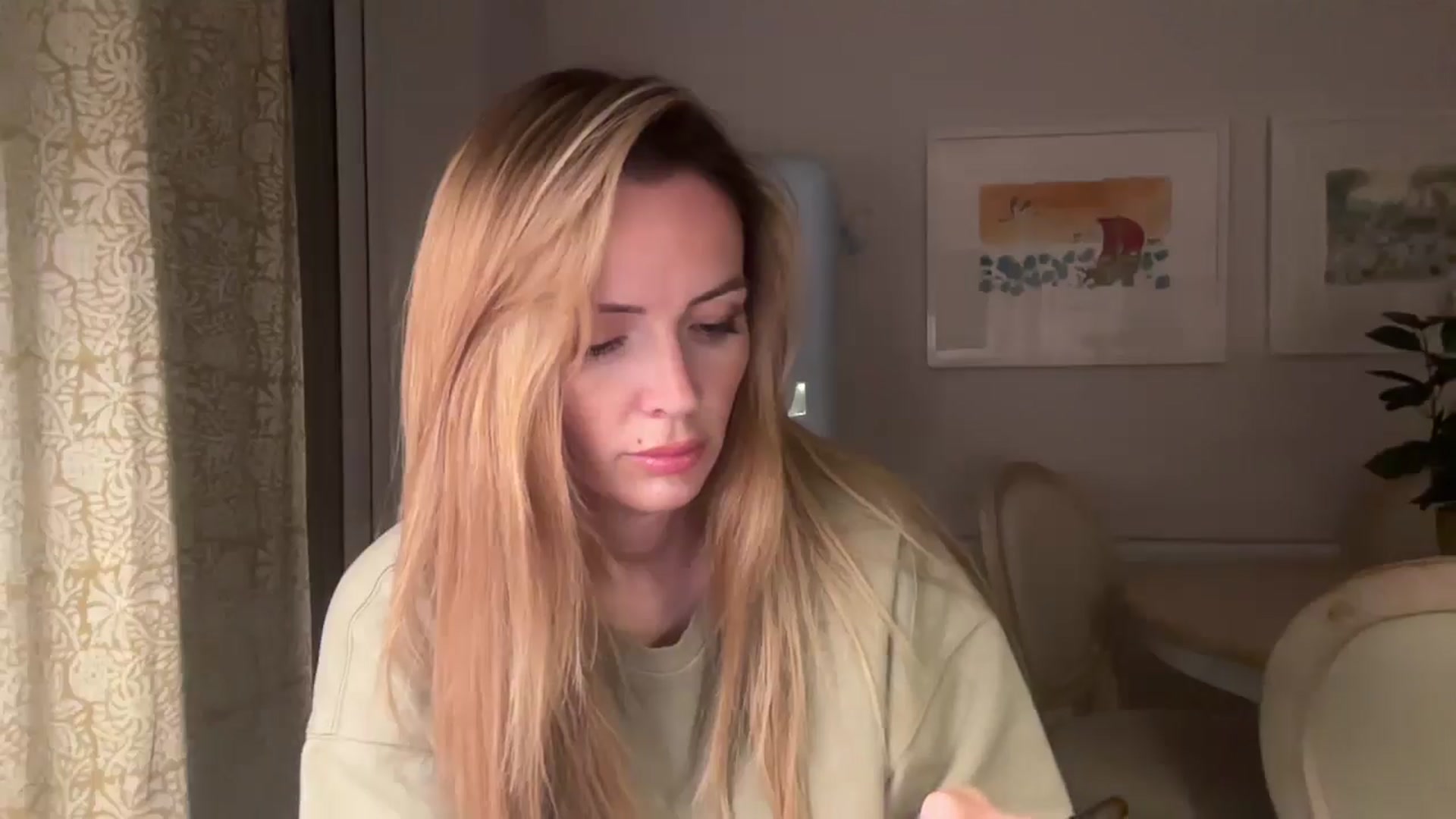 Gallery image thumbnail from Courtney's myfreecams stream on, 08/09/2025, 24:03 image 7 of 20