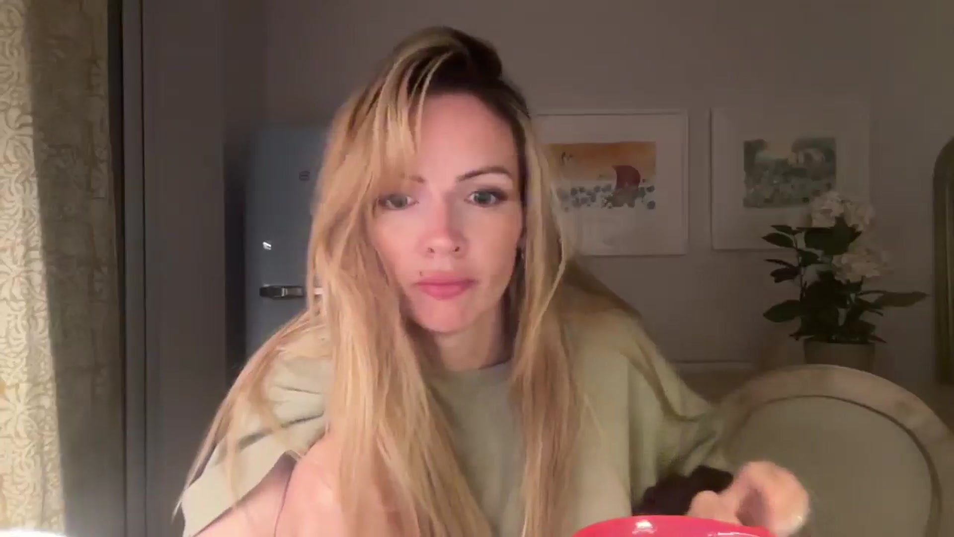 Gallery image thumbnail from Courtney's myfreecams stream on, 08/09/2025, 01:08 image 6 of 20
