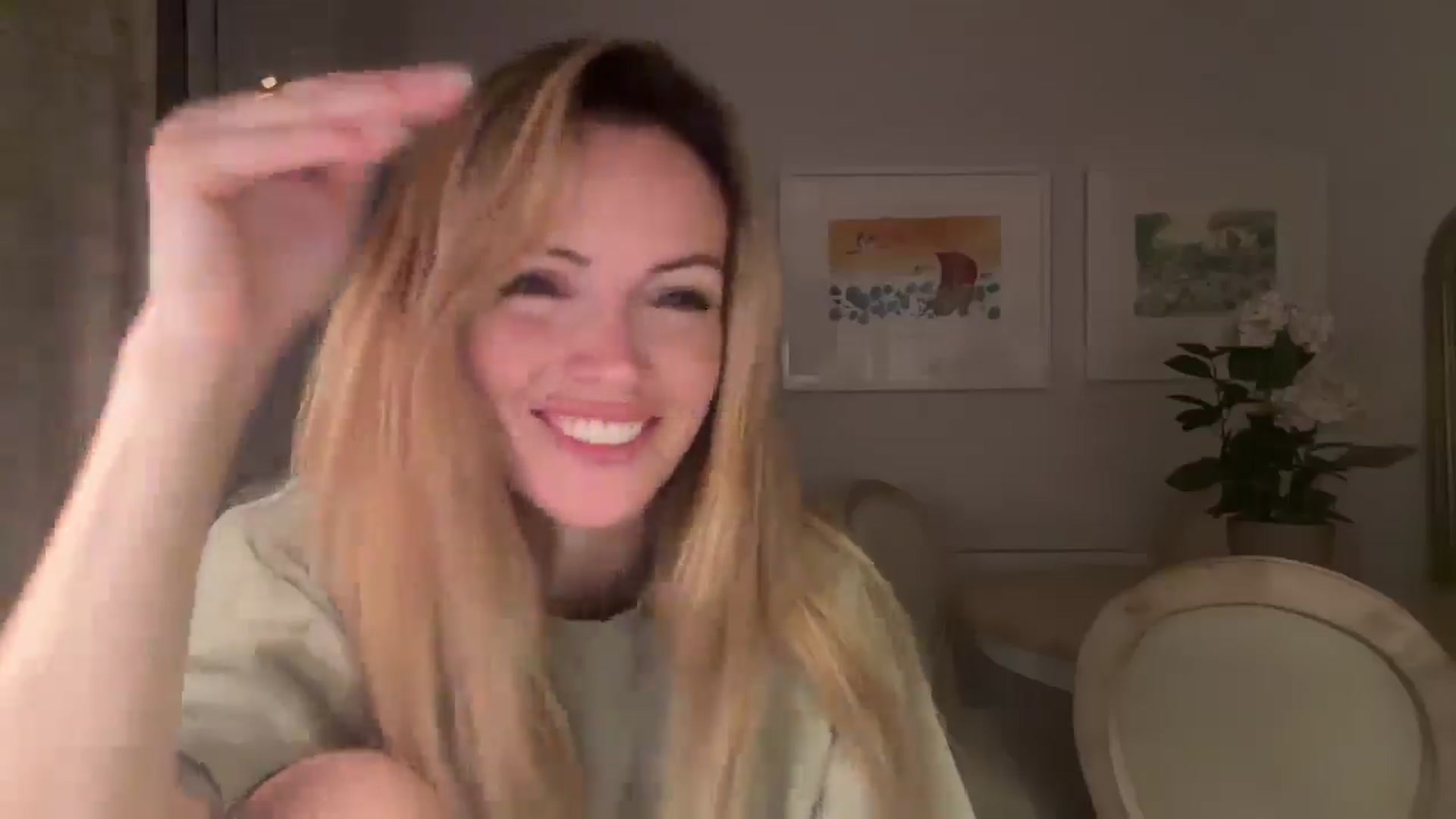 Gallery image thumbnail from Courtney's myfreecams stream on, 08/09/2025, 01:08 image 10 of 20