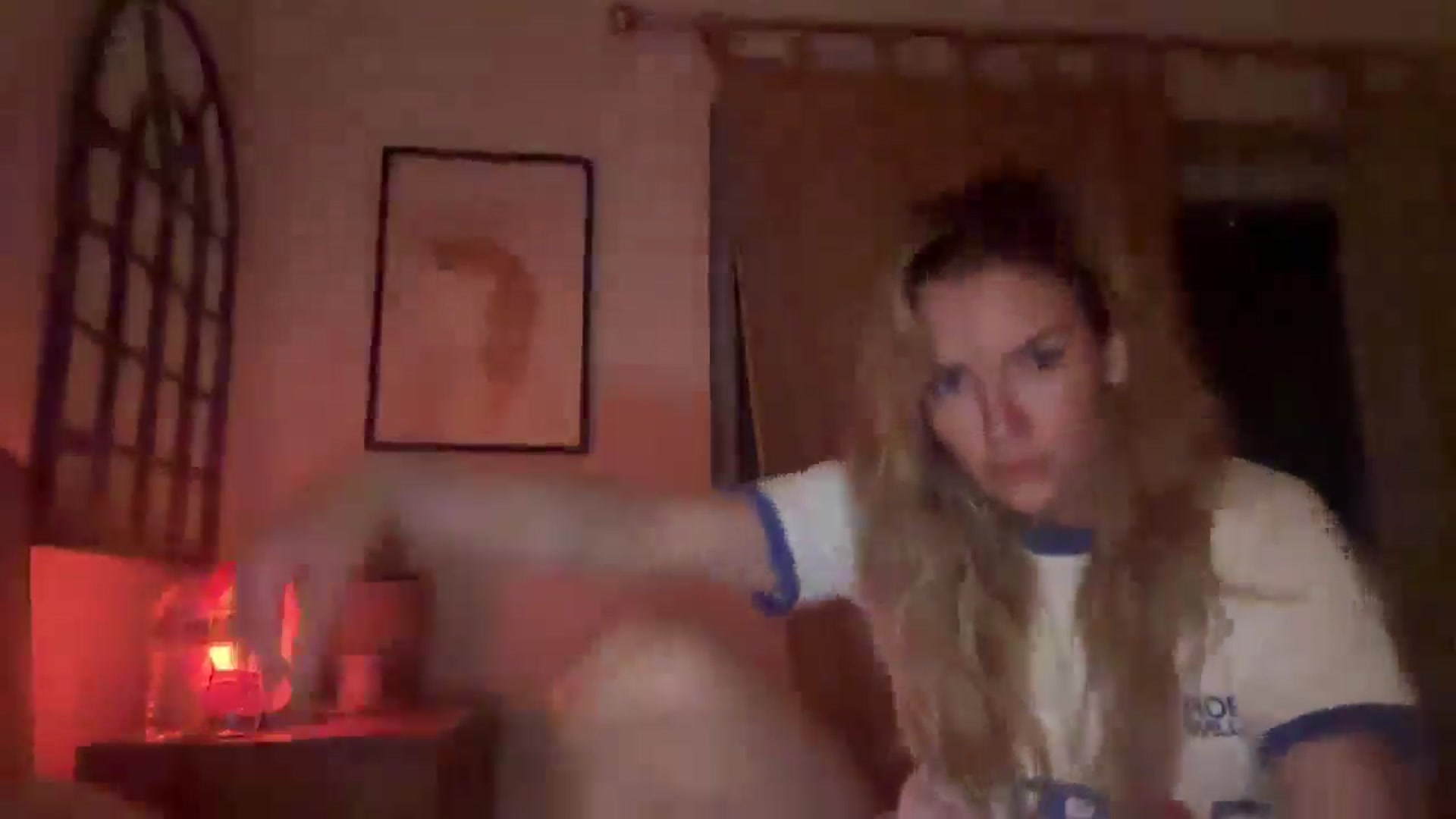 Gallery image thumbnail from Courtney's myfreecams stream on, 08/13/2025, 23:09 image 3 of 20
