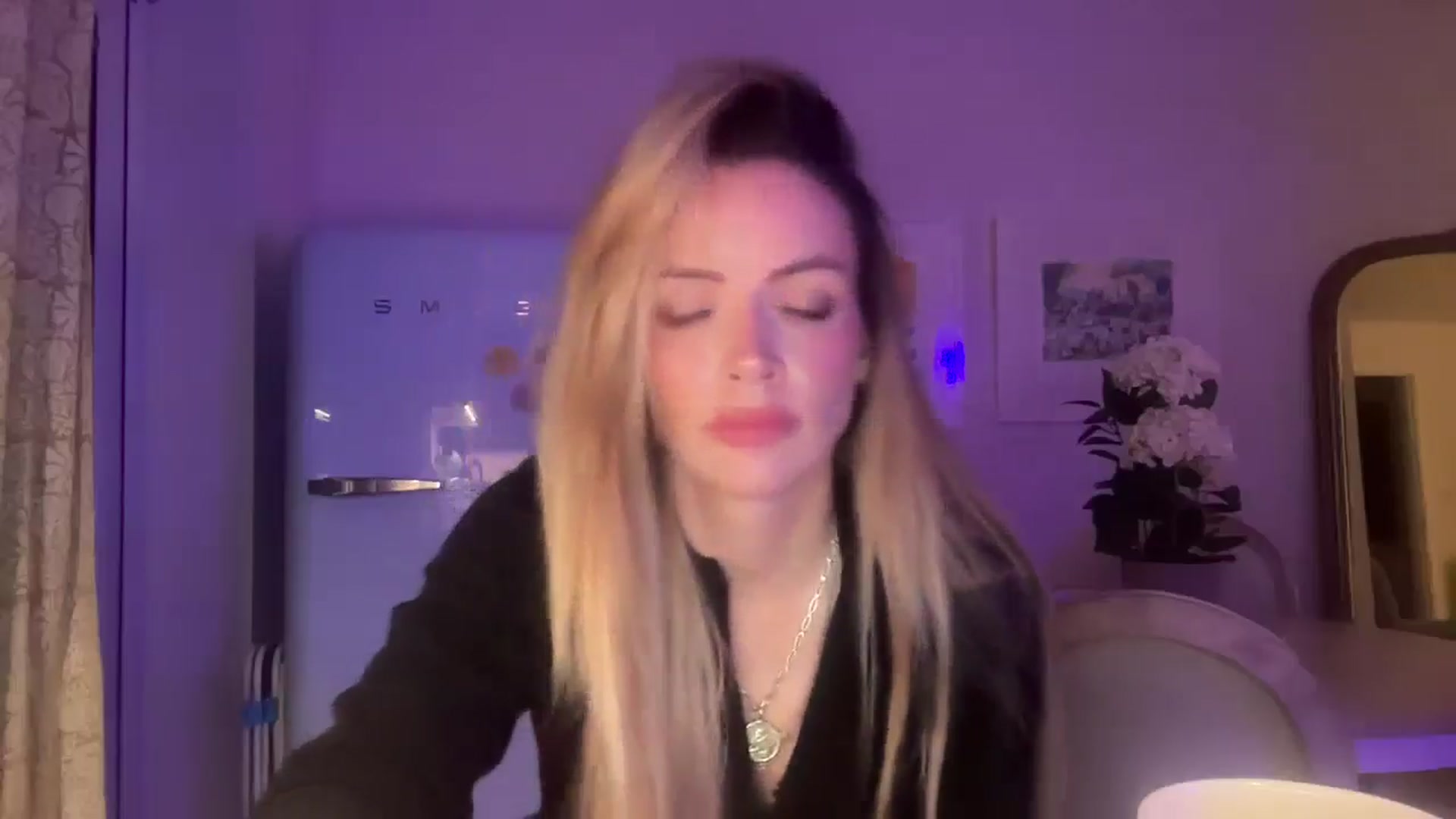 Gallery image thumbnail from Courtney's myfreecams stream on, 08/18/2025, 24:14 image 15 of 20