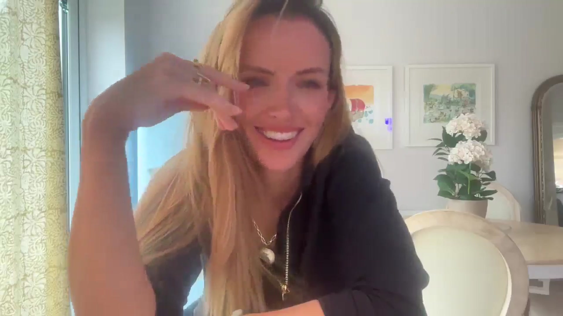 Gallery image thumbnail from Courtney's myfreecams stream on, 08/18/2025, 16:07 image 16 of 20