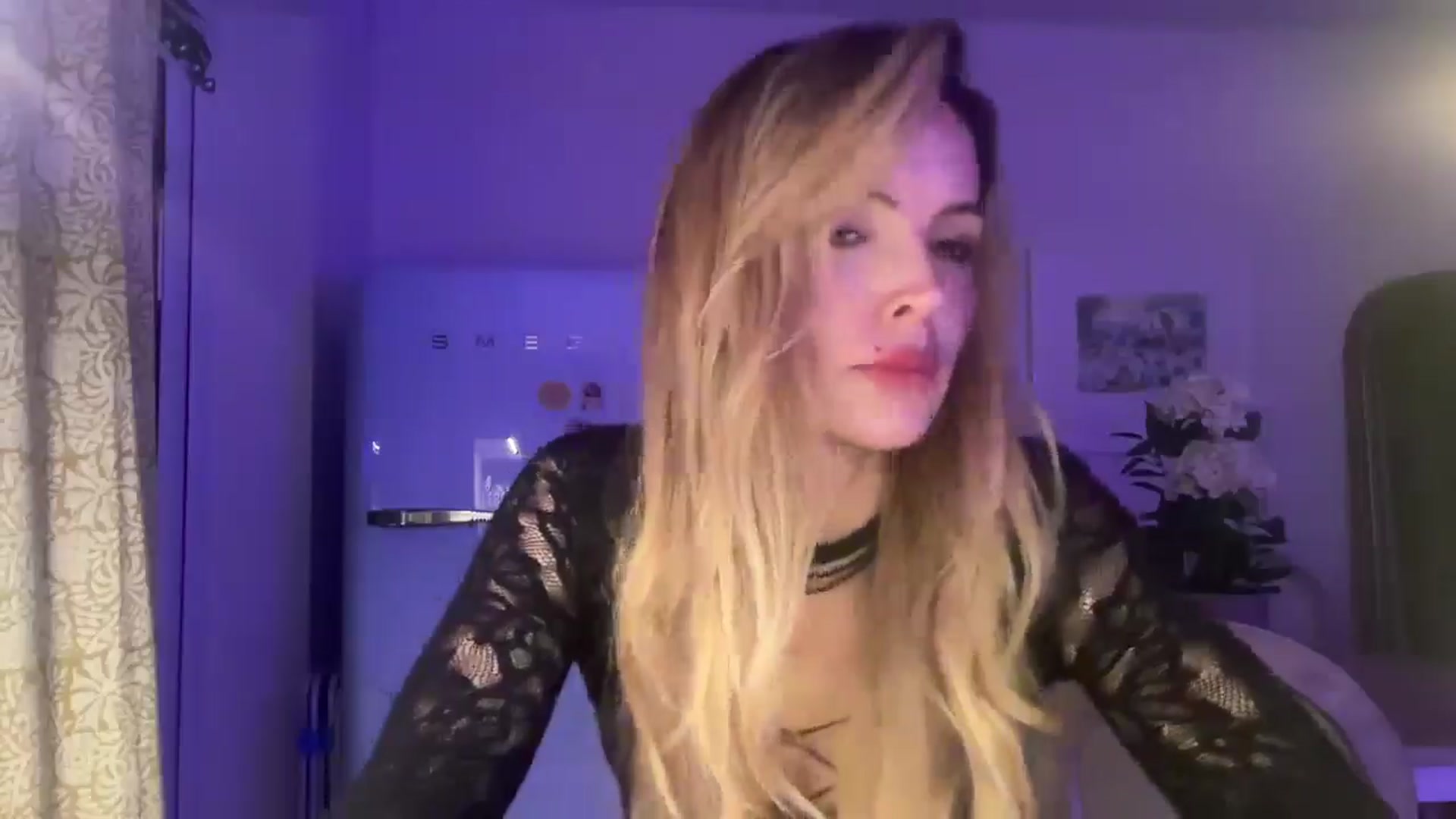 Gallery image thumbnail from Courtney's myfreecams stream on, 08/18/2025, 23:51 image 8 of 20