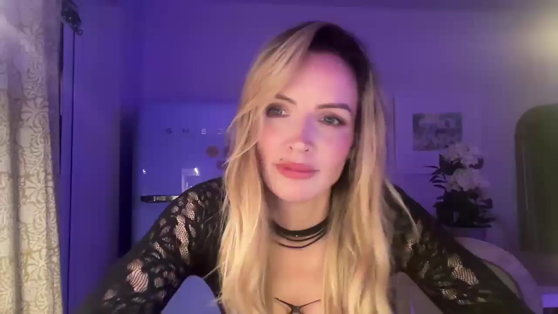 Gallery image thumbnail from Courtney's myfreecams stream on, 08/18/2025, 23:51 image 6 of 20