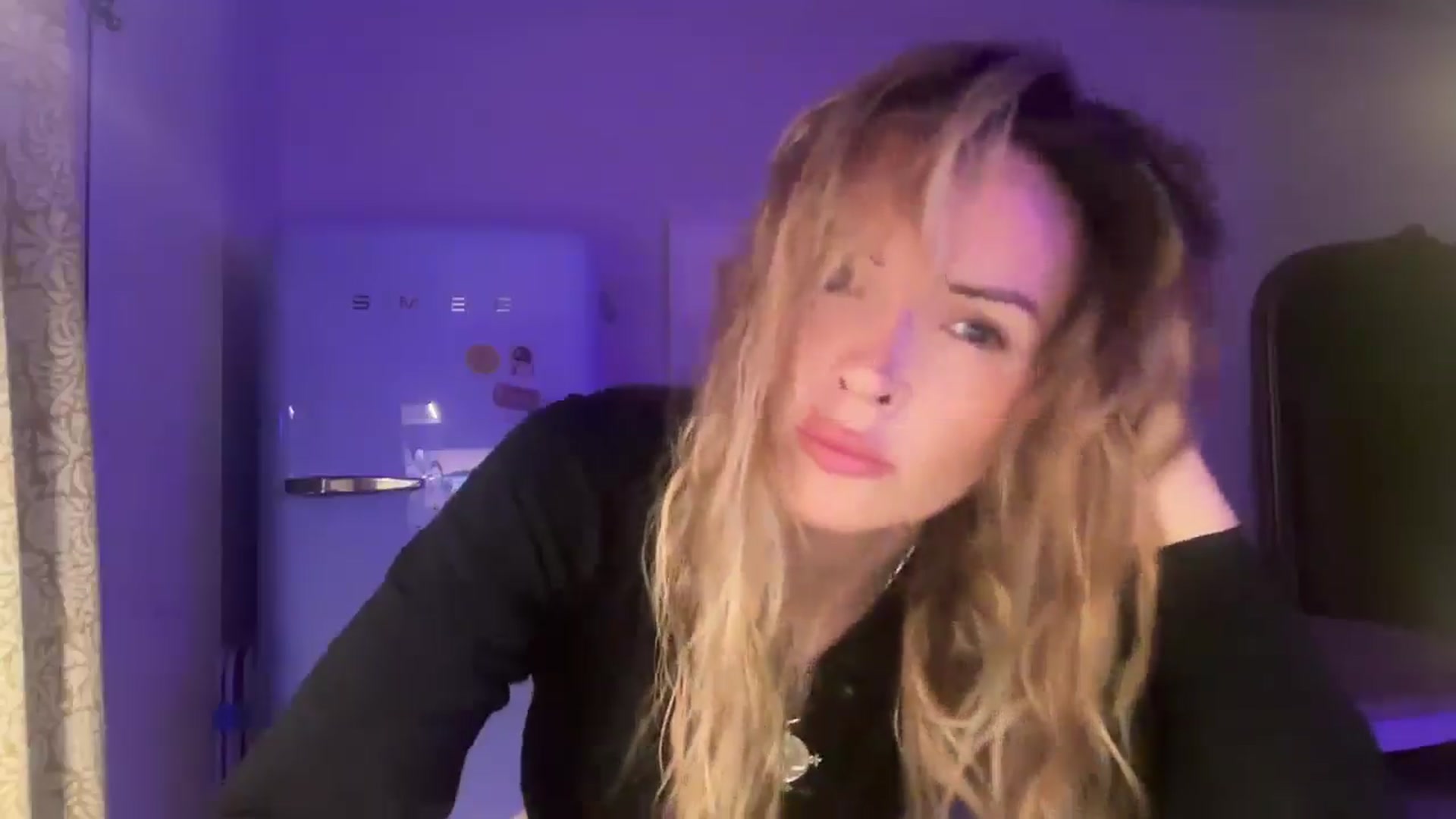 Gallery image thumbnail from Courtney's myfreecams stream on, 08/19/2025, 21:01 image 4 of 20