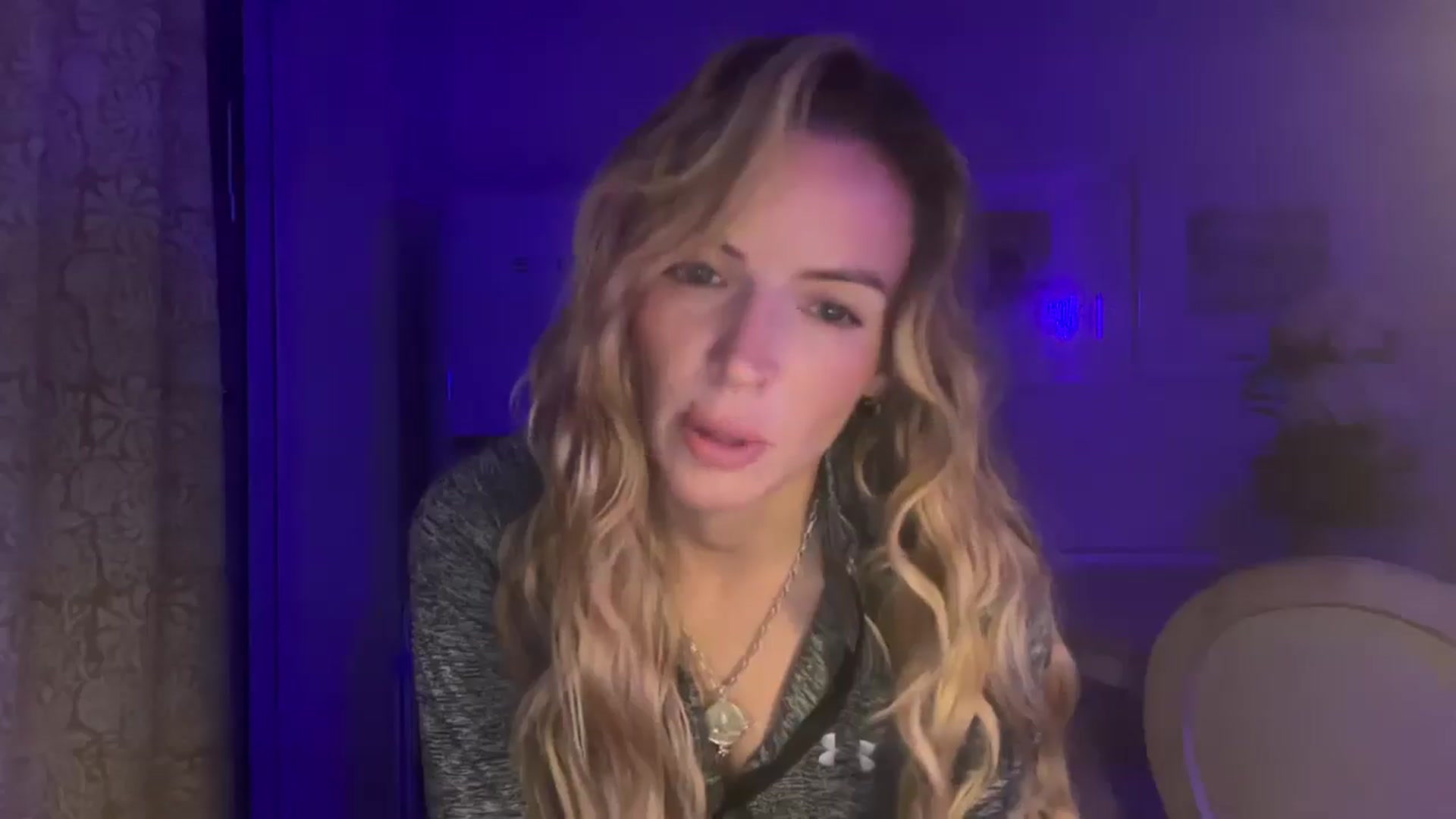 Gallery image thumbnail from Courtney's myfreecams stream on, 08/19/2025, 23:38 image 7 of 20