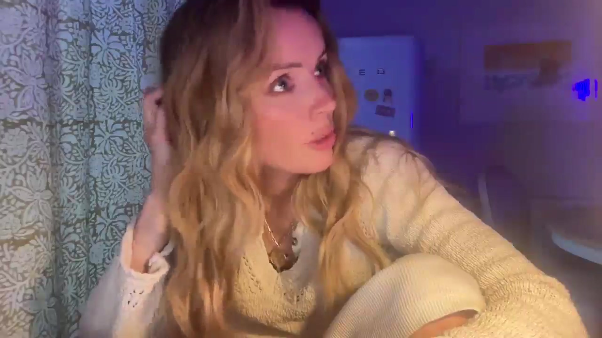 Gallery image thumbnail from Courtney's myfreecams stream on, 08/20/2025, 19:37 image 20 of 20