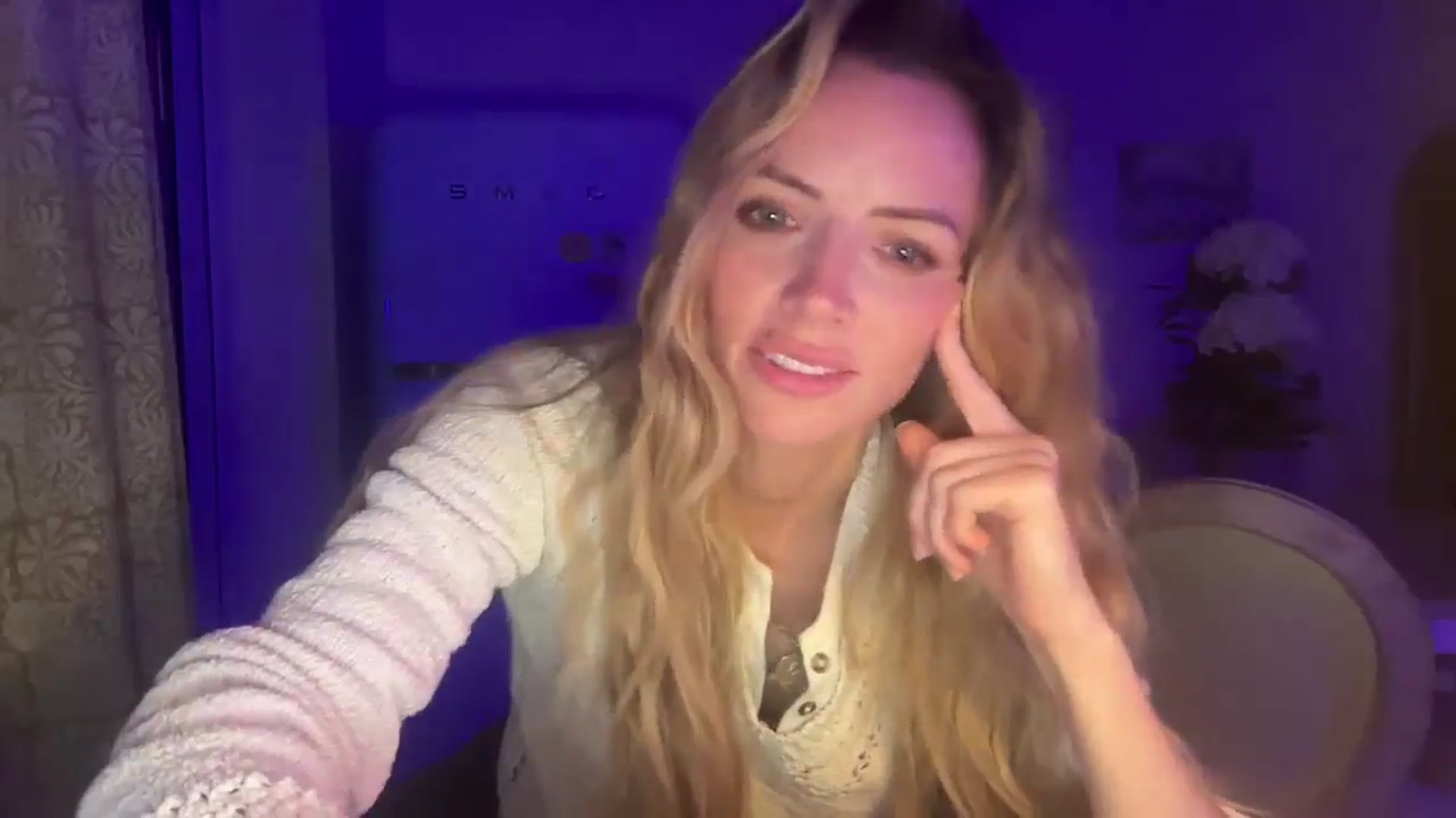 Gallery image thumbnail from Courtney's myfreecams stream on, 08/20/2025, 21:25 image 3 of 20