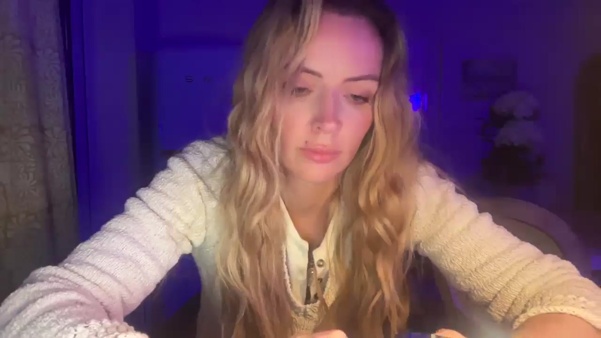 Gallery image thumbnail from Courtney's myfreecams stream on, 08/20/2025, 21:25 image 18 of 20