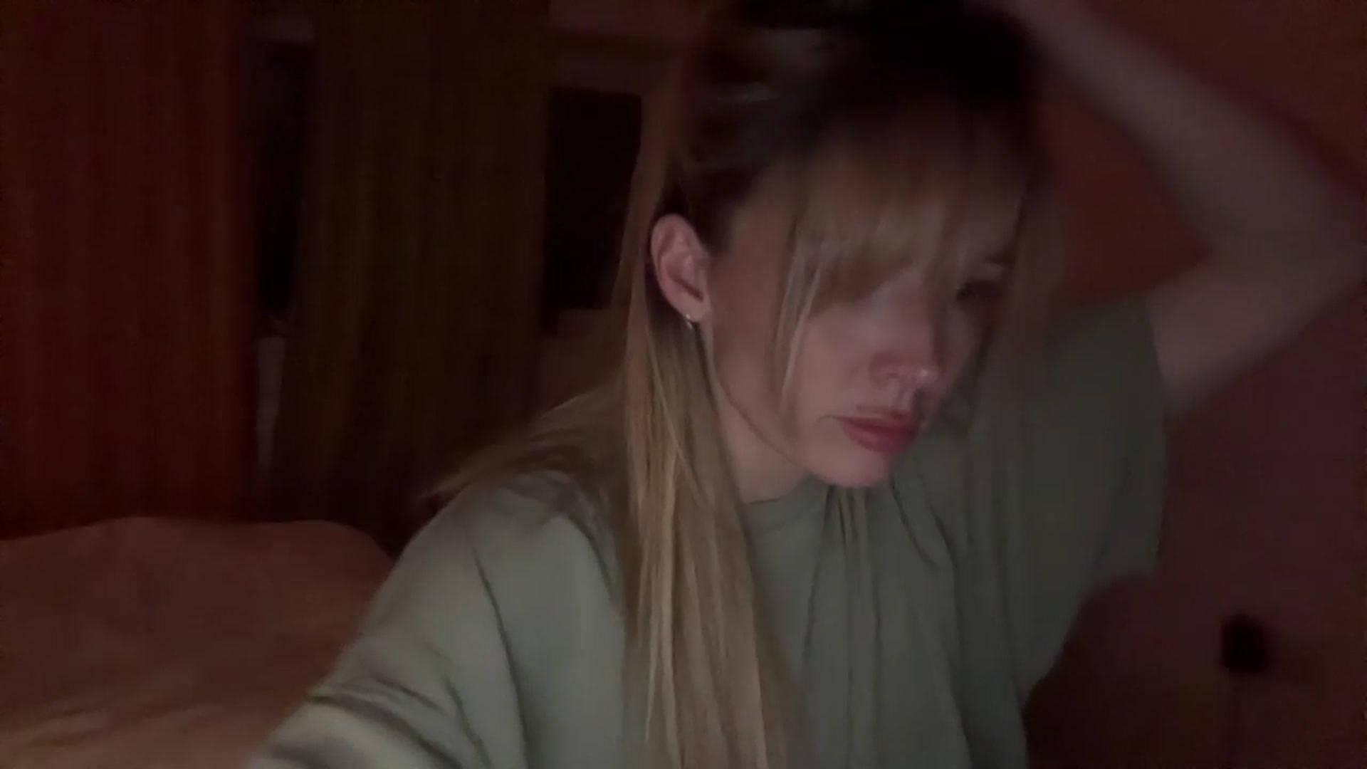 Gallery image thumbnail from Courtney's myfreecams stream on, 08/23/2025, 22:16 image 4 of 20