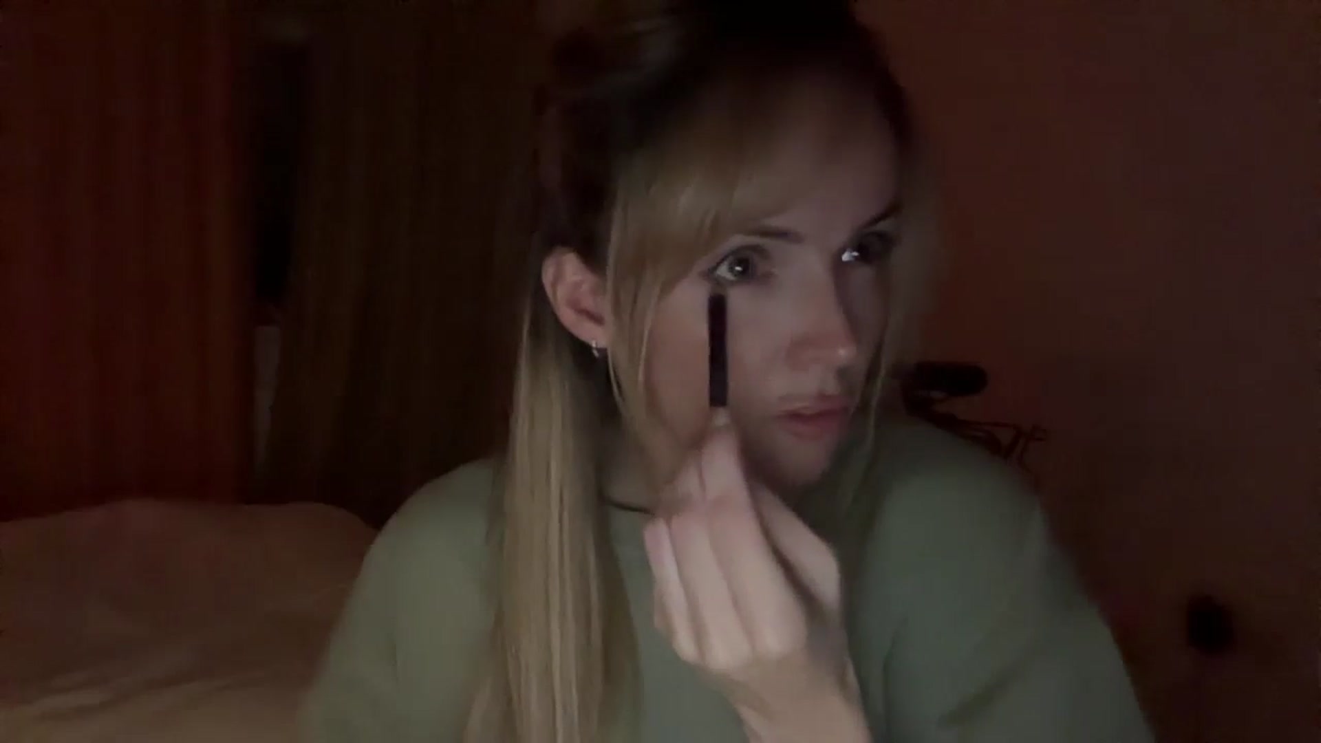 Gallery image thumbnail from Courtney's myfreecams stream on, 08/23/2025, 22:16 image 7 of 20