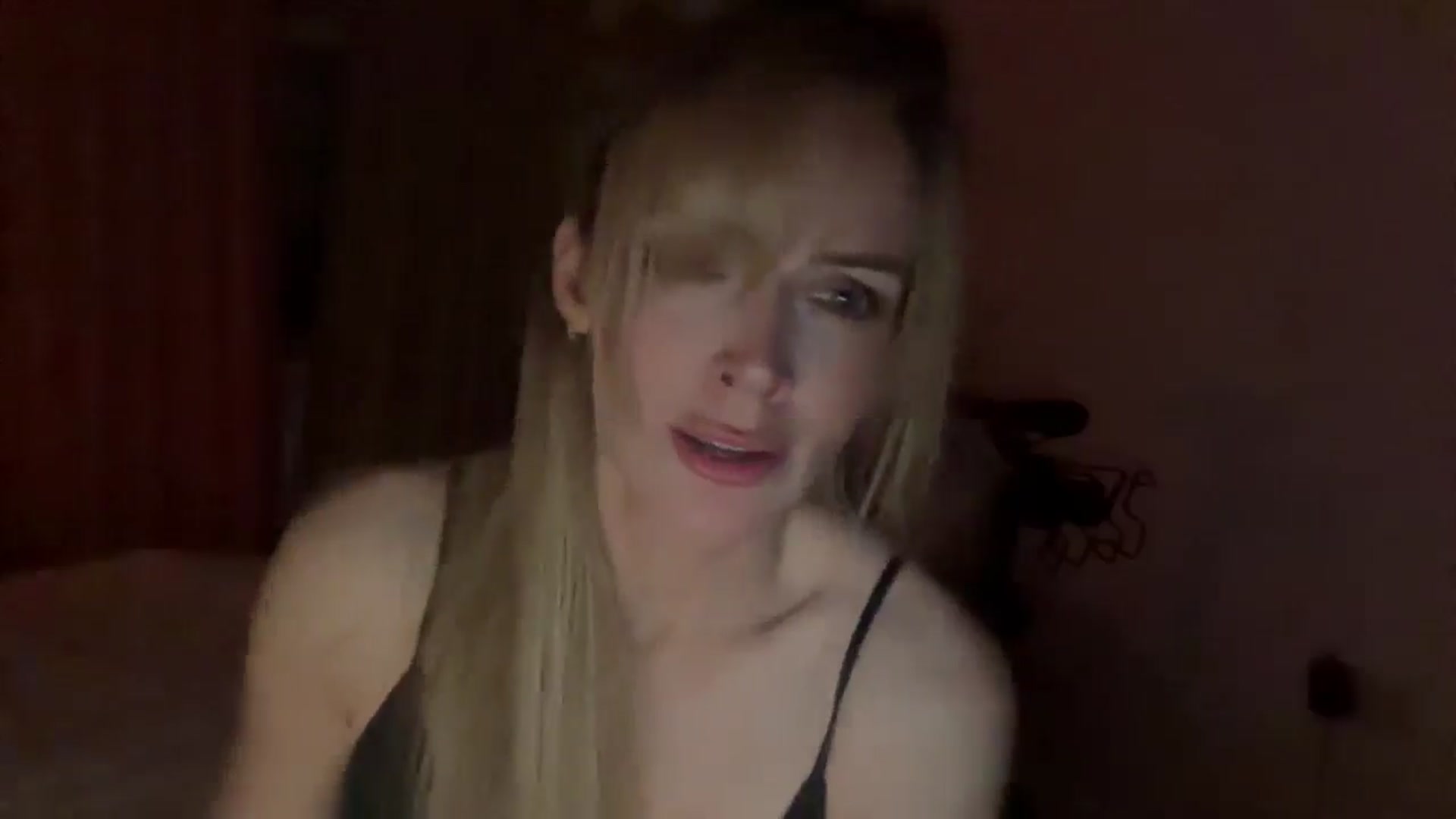 Gallery image thumbnail from Courtney's myfreecams stream on, 08/23/2025, 22:16 image 17 of 20