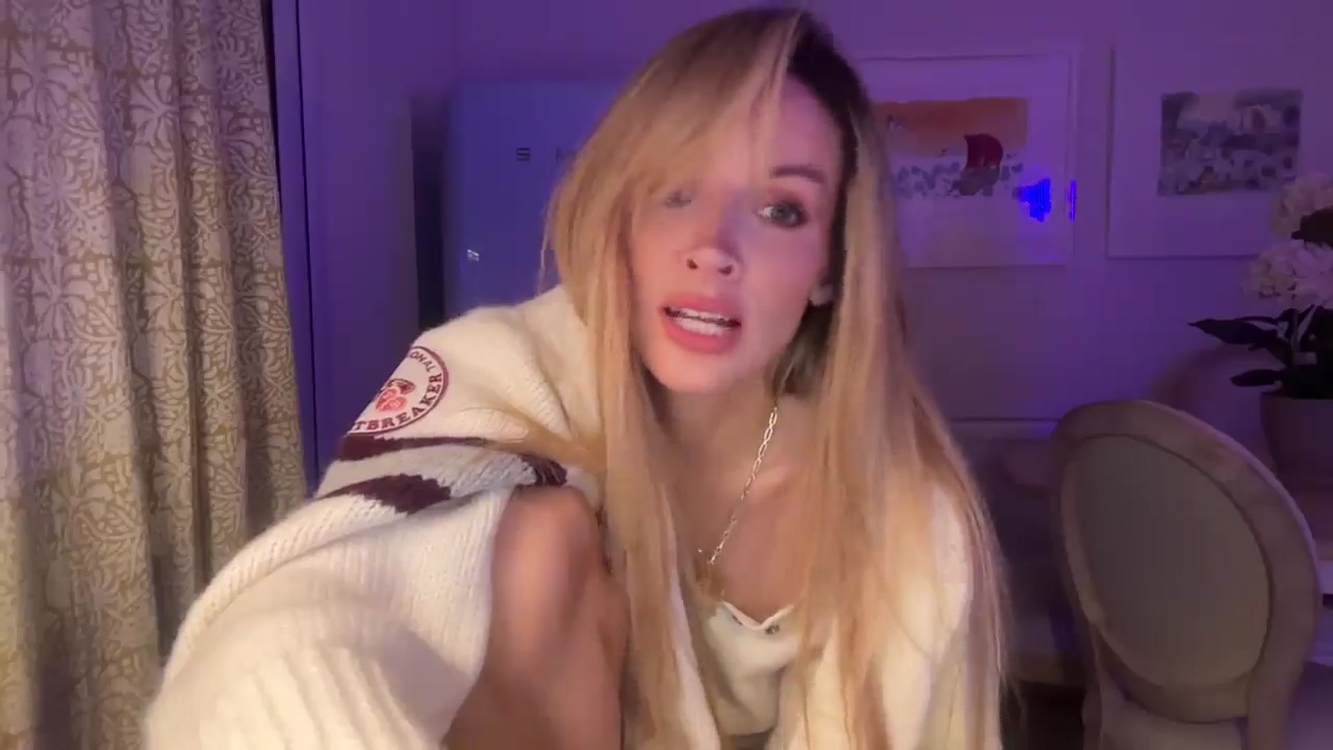 Gallery image thumbnail from Courtney's myfreecams stream on, 08/29/2025, 23:05 image 7 of 20