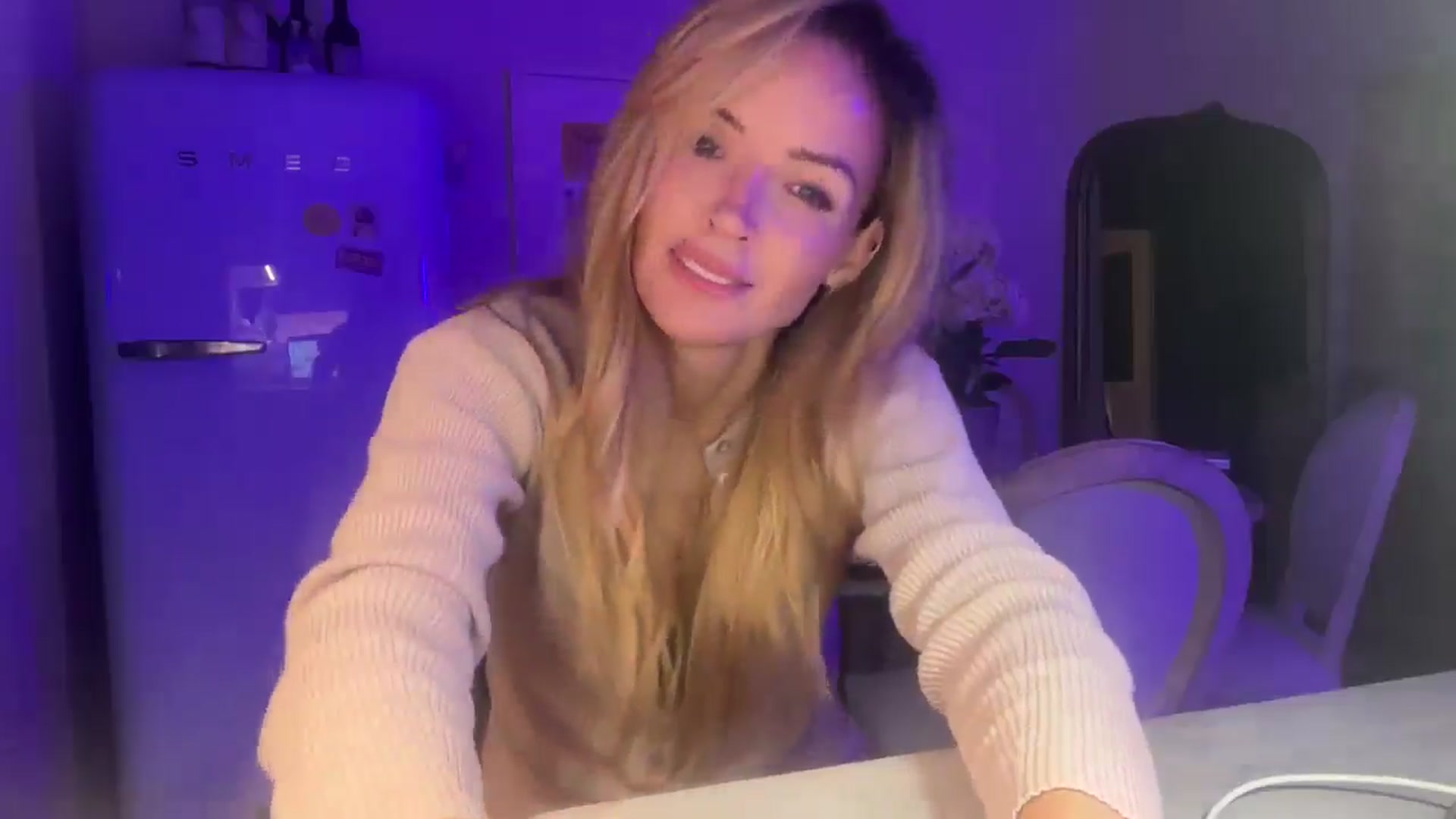Gallery image thumbnail from Courtney's myfreecams stream on, 09/02/2025, 23:36 image 6 of 20