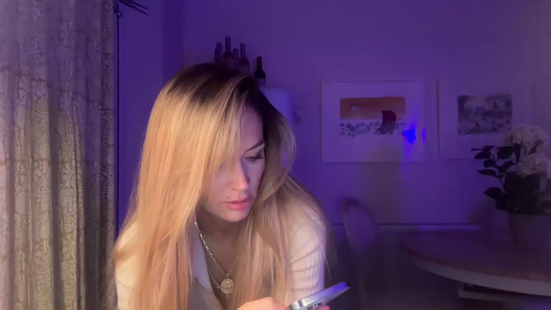 Gallery image thumbnail from Courtney's myfreecams stream on, 09/05/2025, 23:26 image 11 of 20