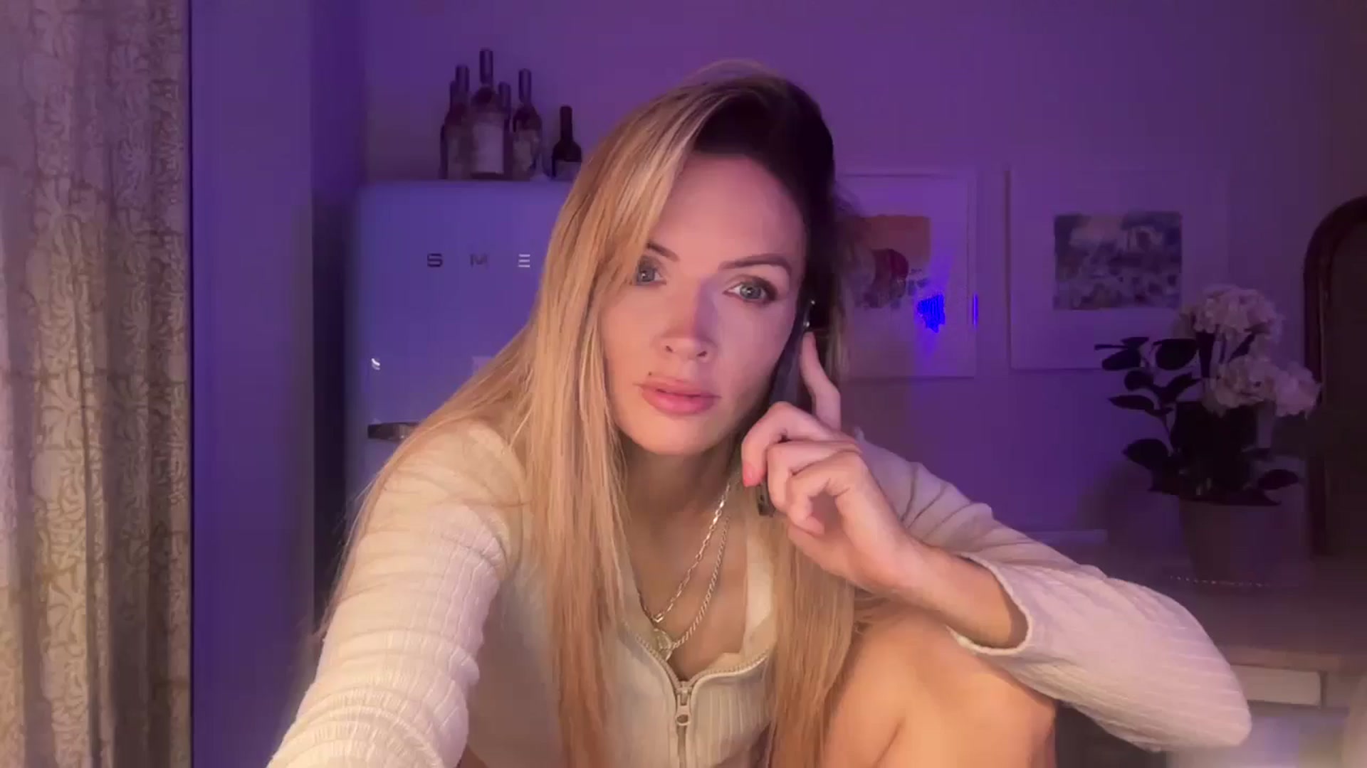 Gallery image thumbnail from Courtney's myfreecams stream on, 09/05/2025, 23:26 image 8 of 20