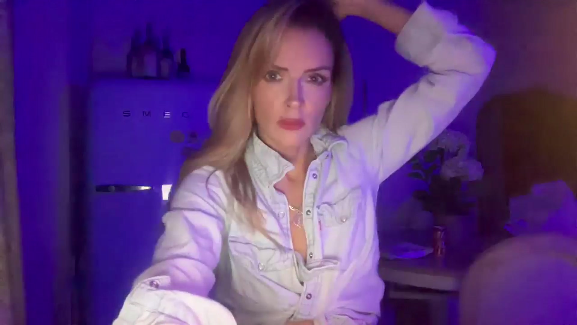 Gallery image thumbnail from Courtney's myfreecams stream on, 09/06/2025, 23:49 image 17 of 20