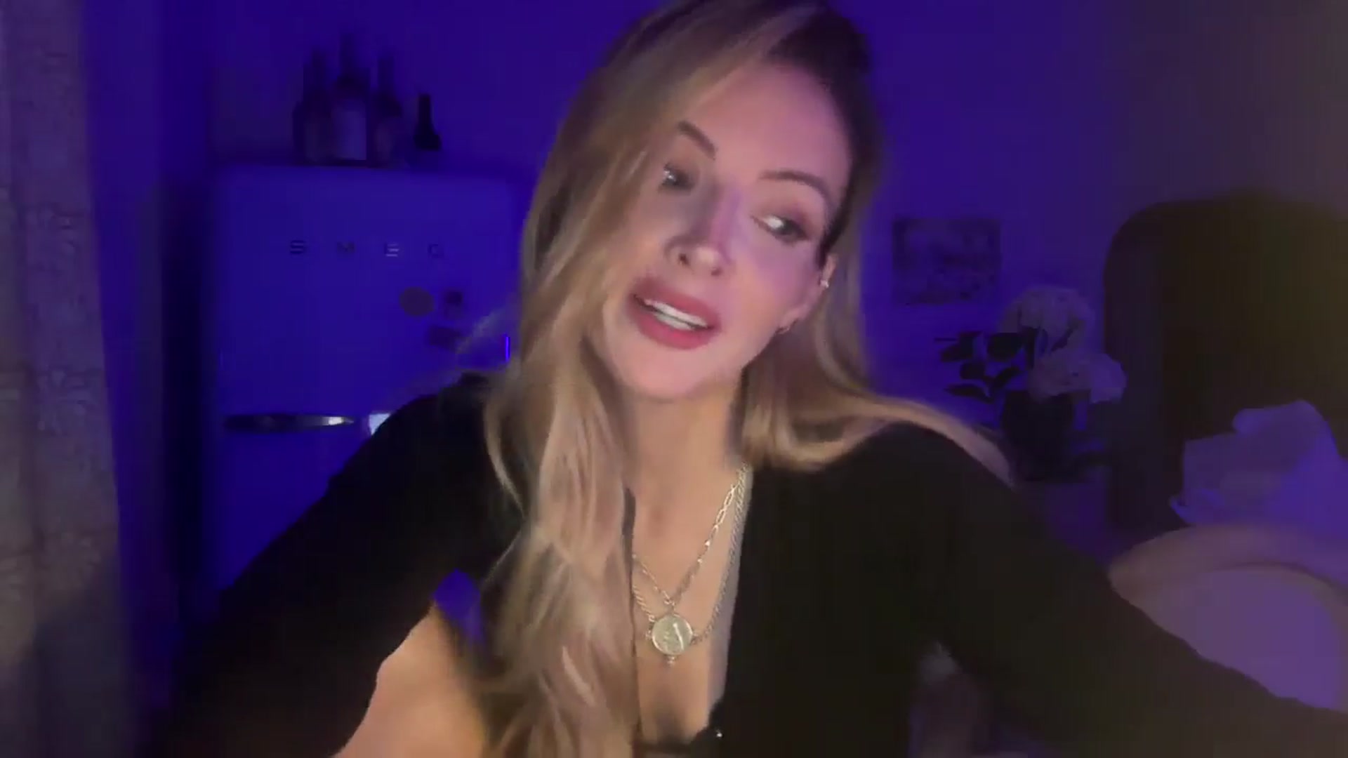 Gallery image thumbnail from Courtney's myfreecams stream on, 09/06/2025, 23:49 image 5 of 20