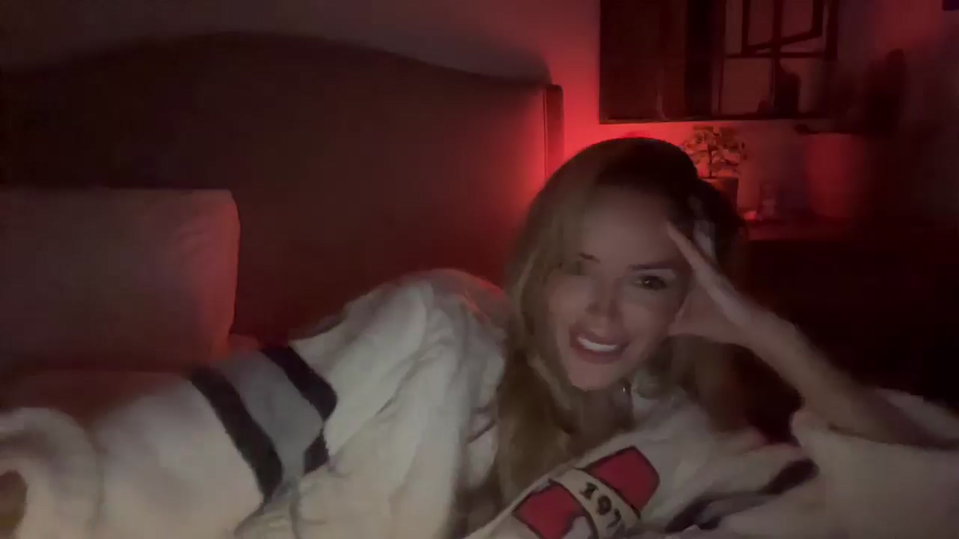 Gallery image thumbnail from Courtney's myfreecams stream on, 09/07/2025, 21:40 image 13 of 20