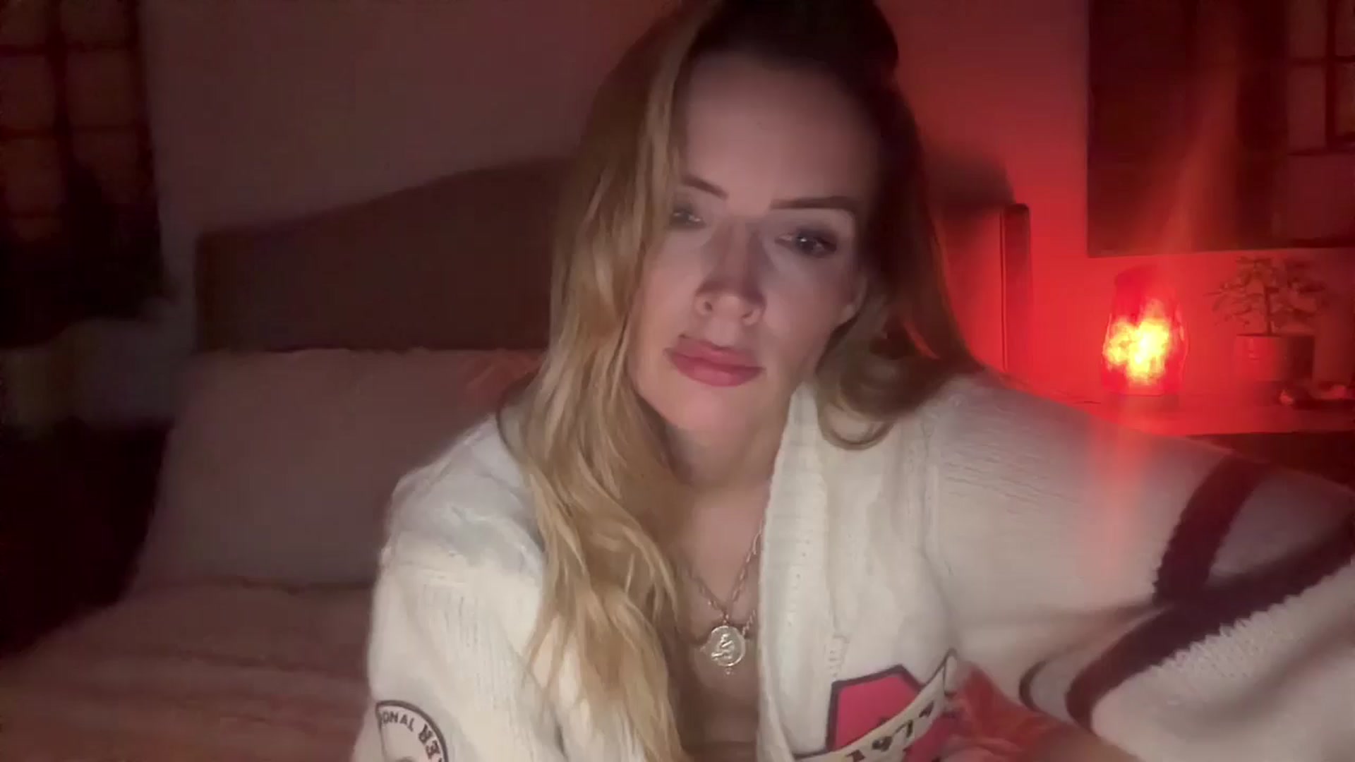 Gallery image thumbnail from Courtney's myfreecams stream on, 09/07/2025, 21:40 image 7 of 20