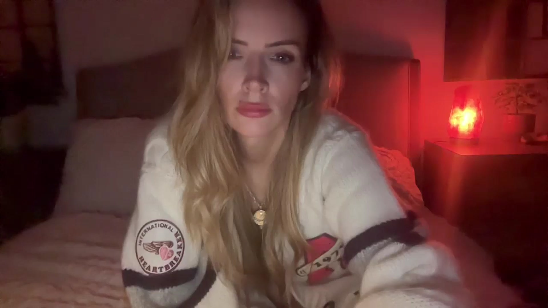 Gallery image thumbnail from Courtney's myfreecams stream on, 09/07/2025, 21:40 image 2 of 20
